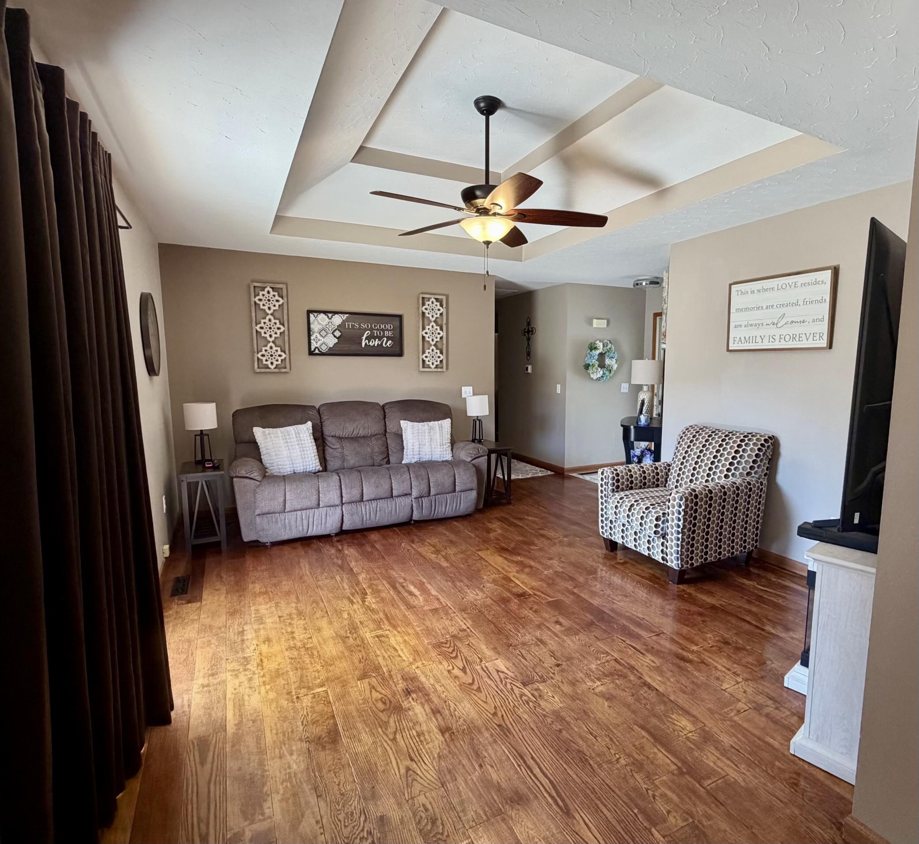 201 Prairie Lane Property Photo 4