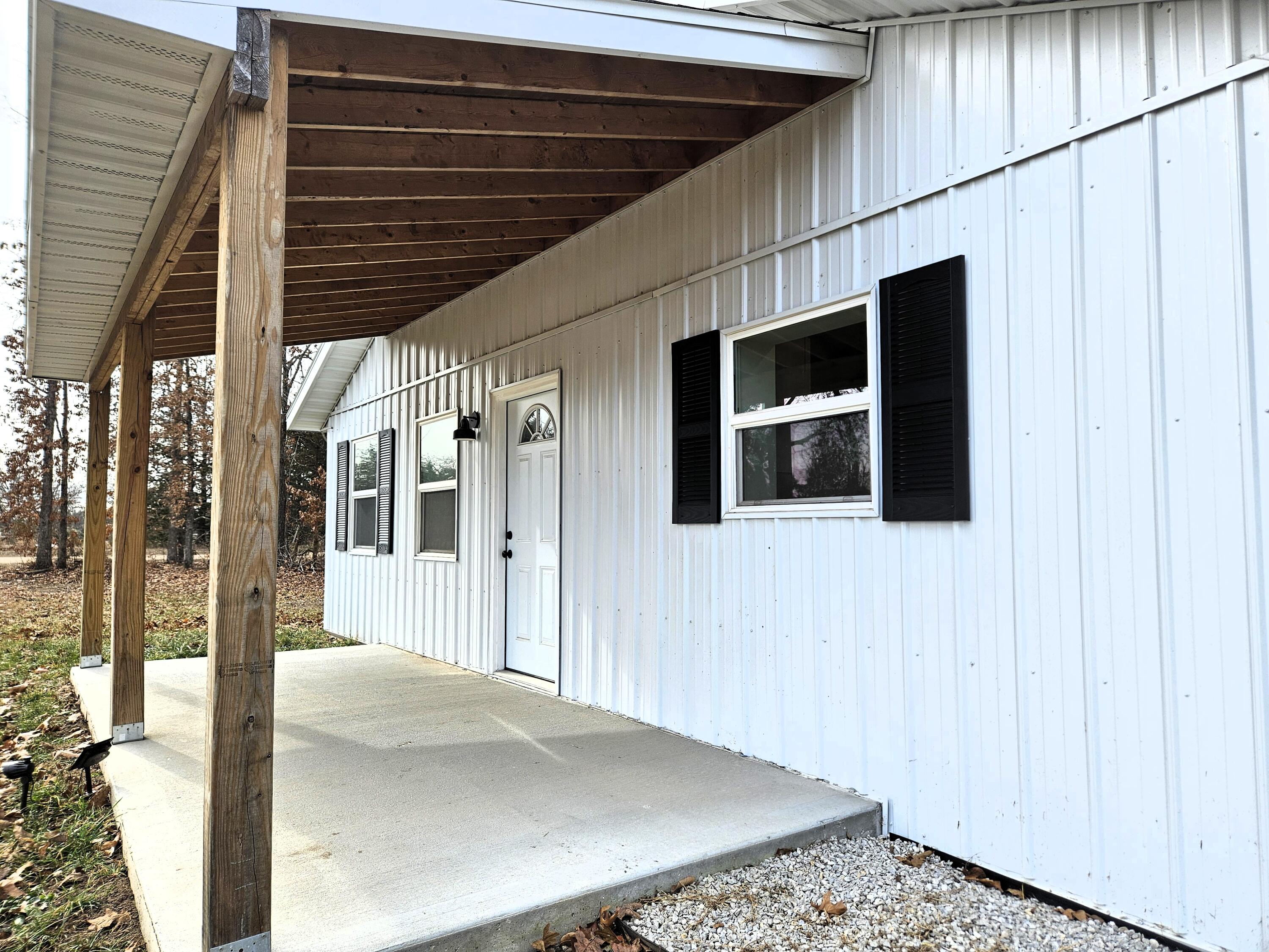 20519 State Highway H Property Photo 6