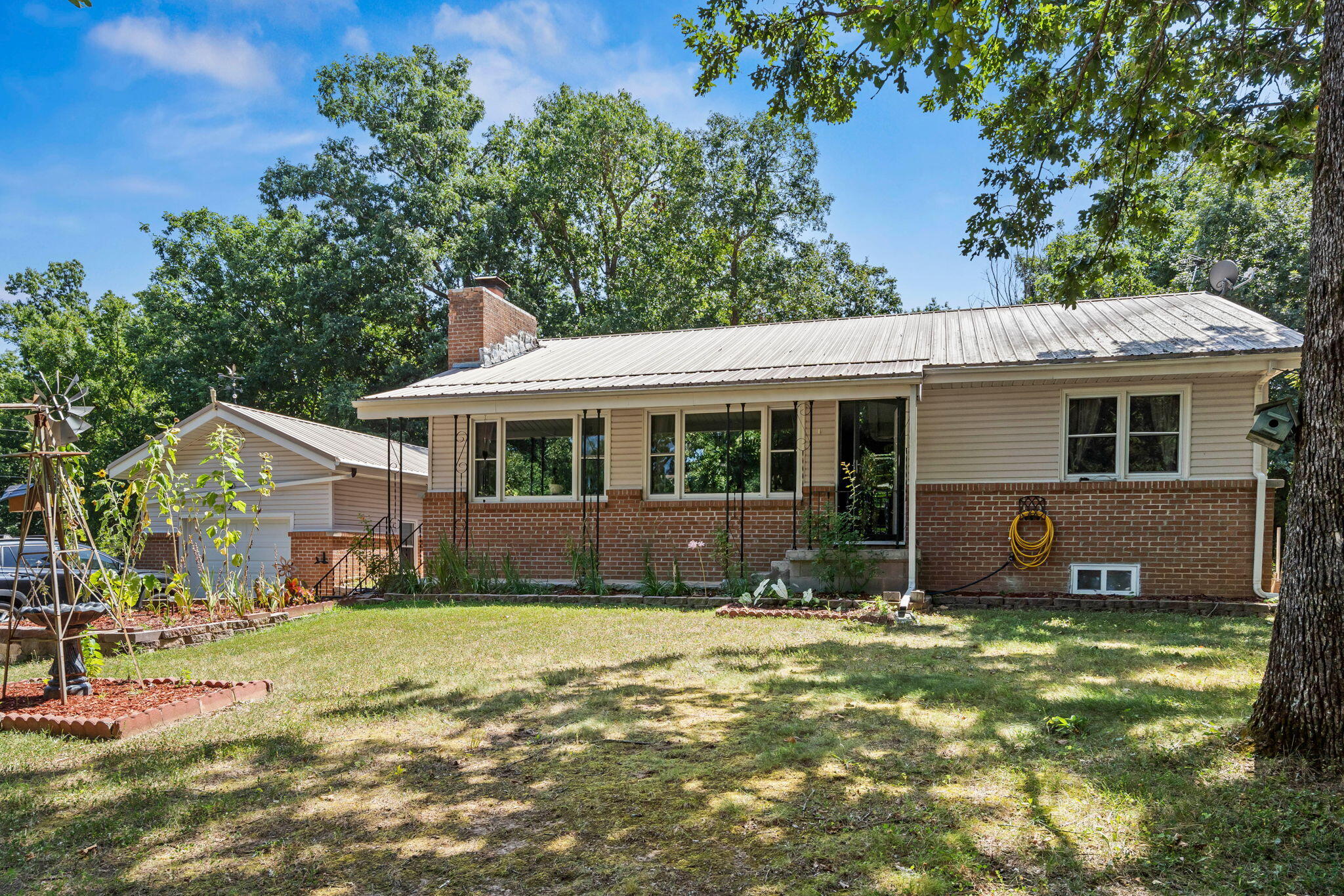 24 Dorsett Lane Property Photo 2