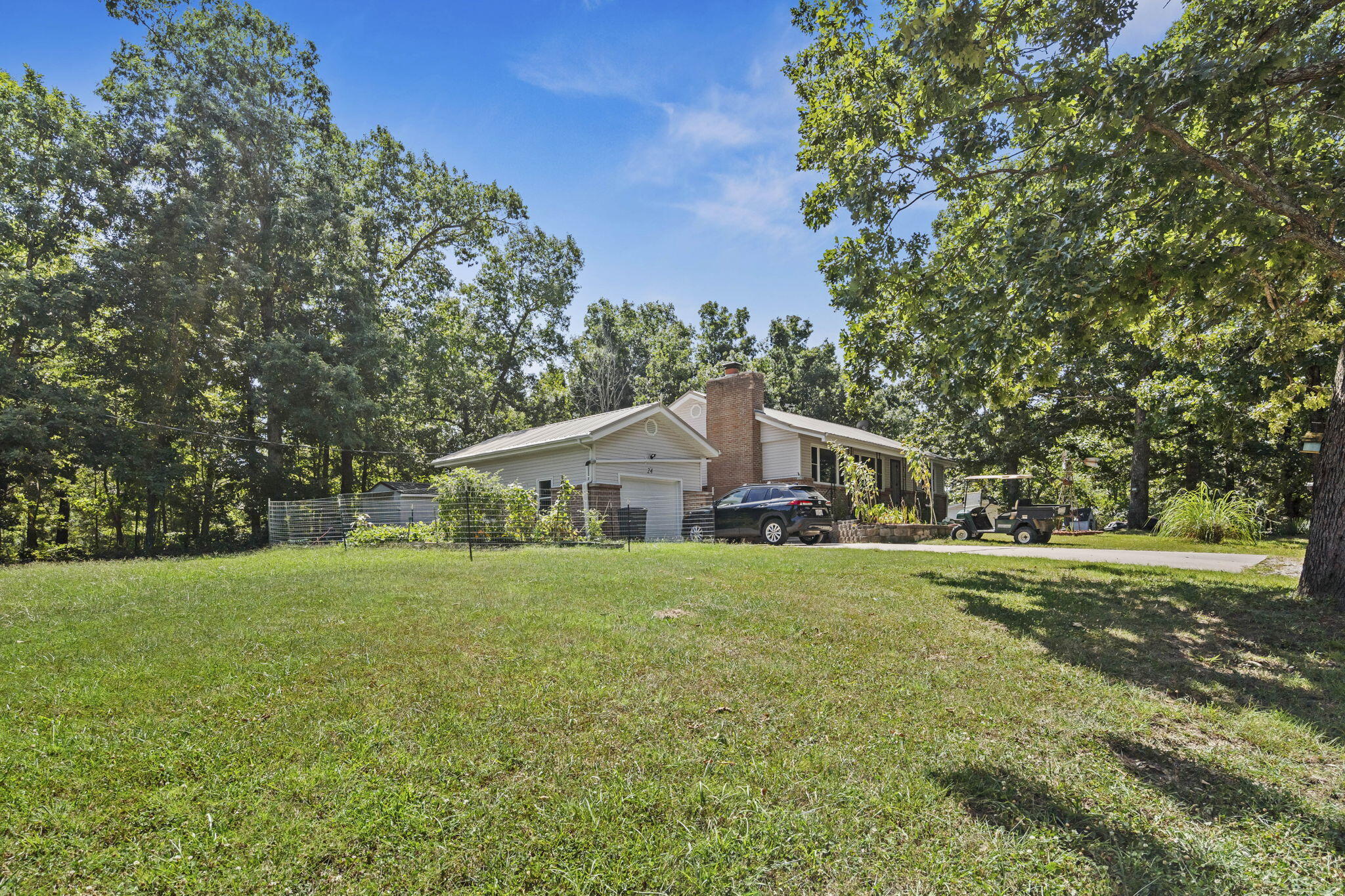 24 Dorsett Lane Property Photo 3