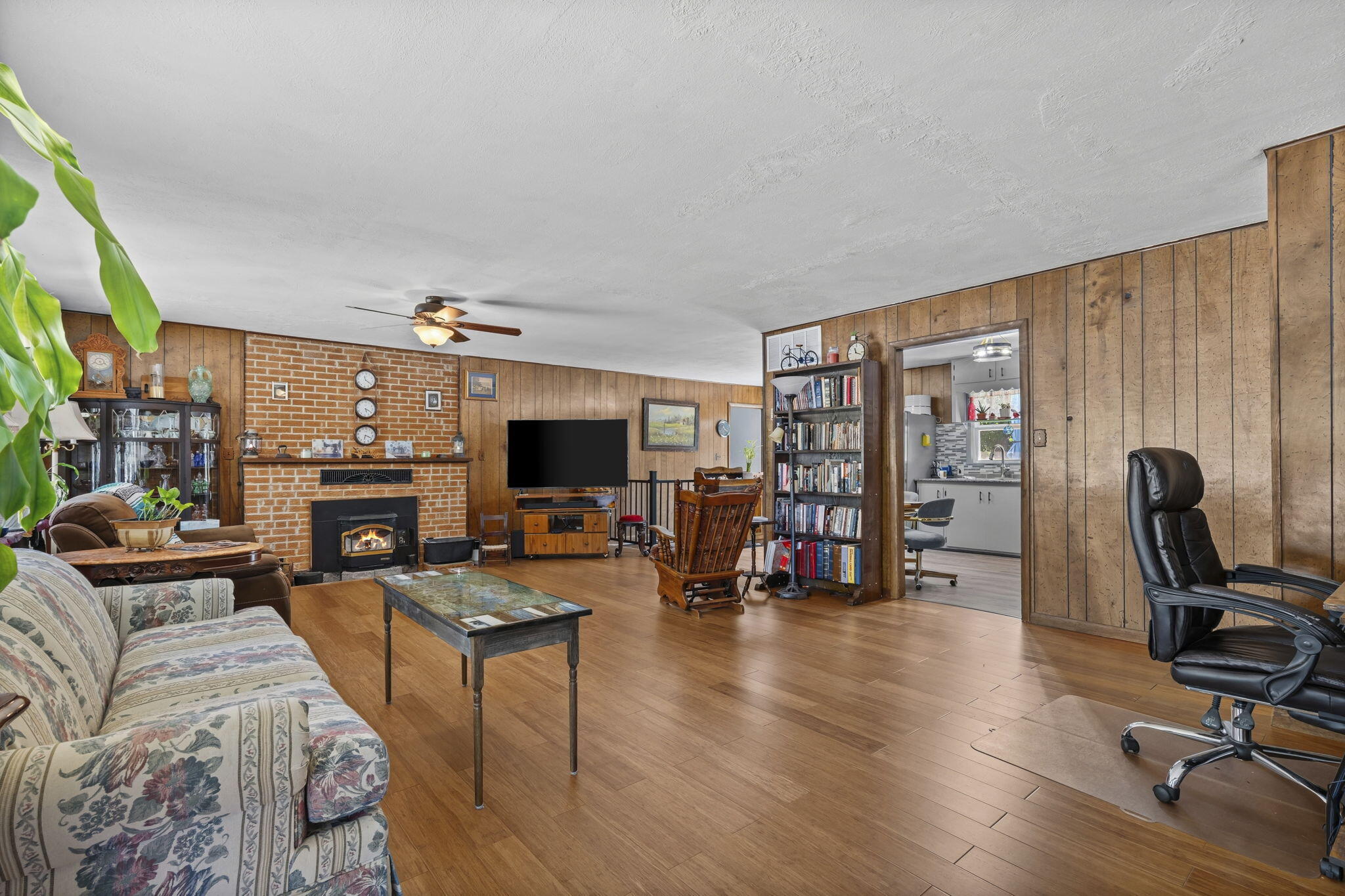 24 Dorsett Lane Property Photo 11