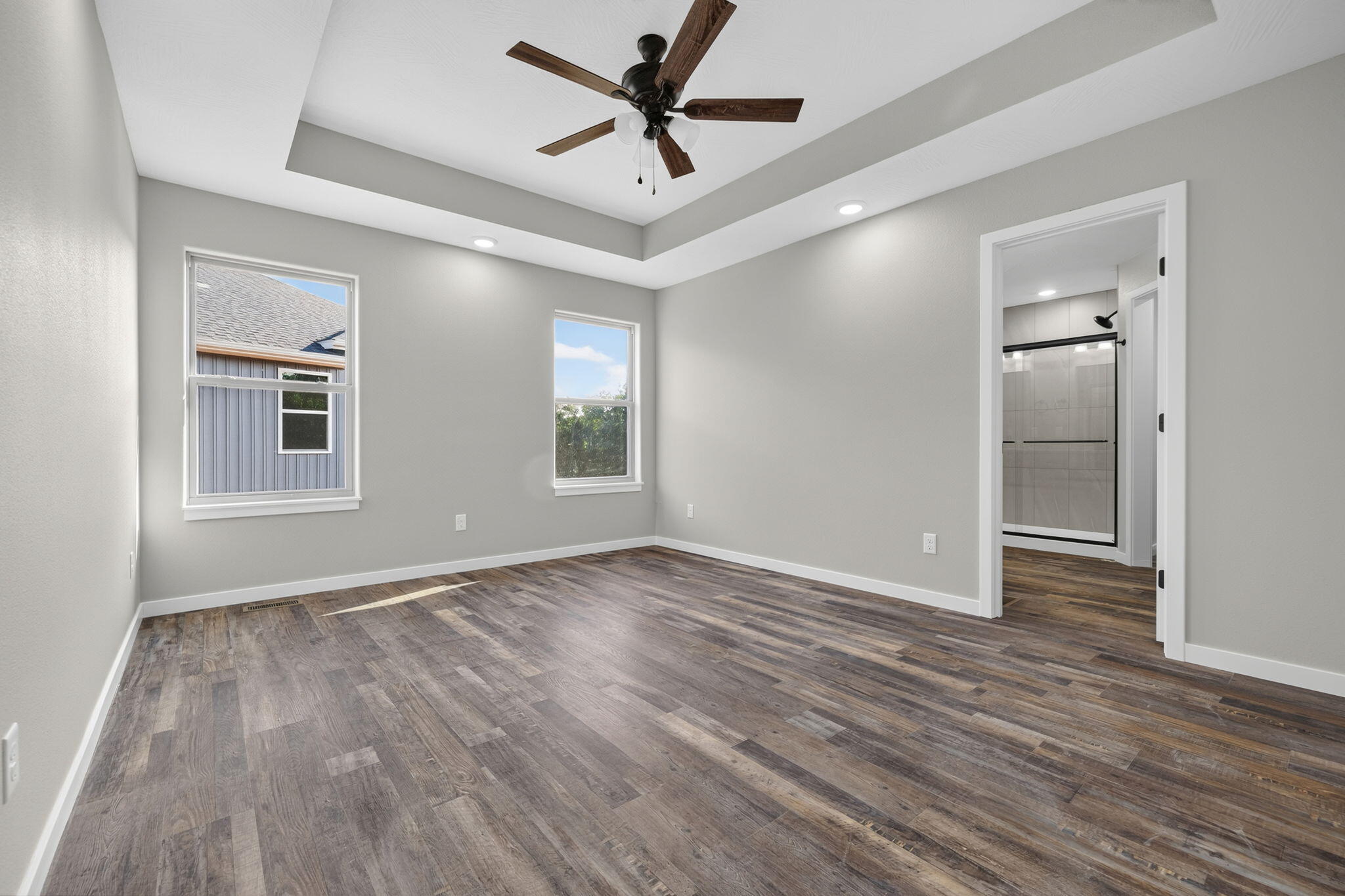421 Beavertail Road Property Photo 12