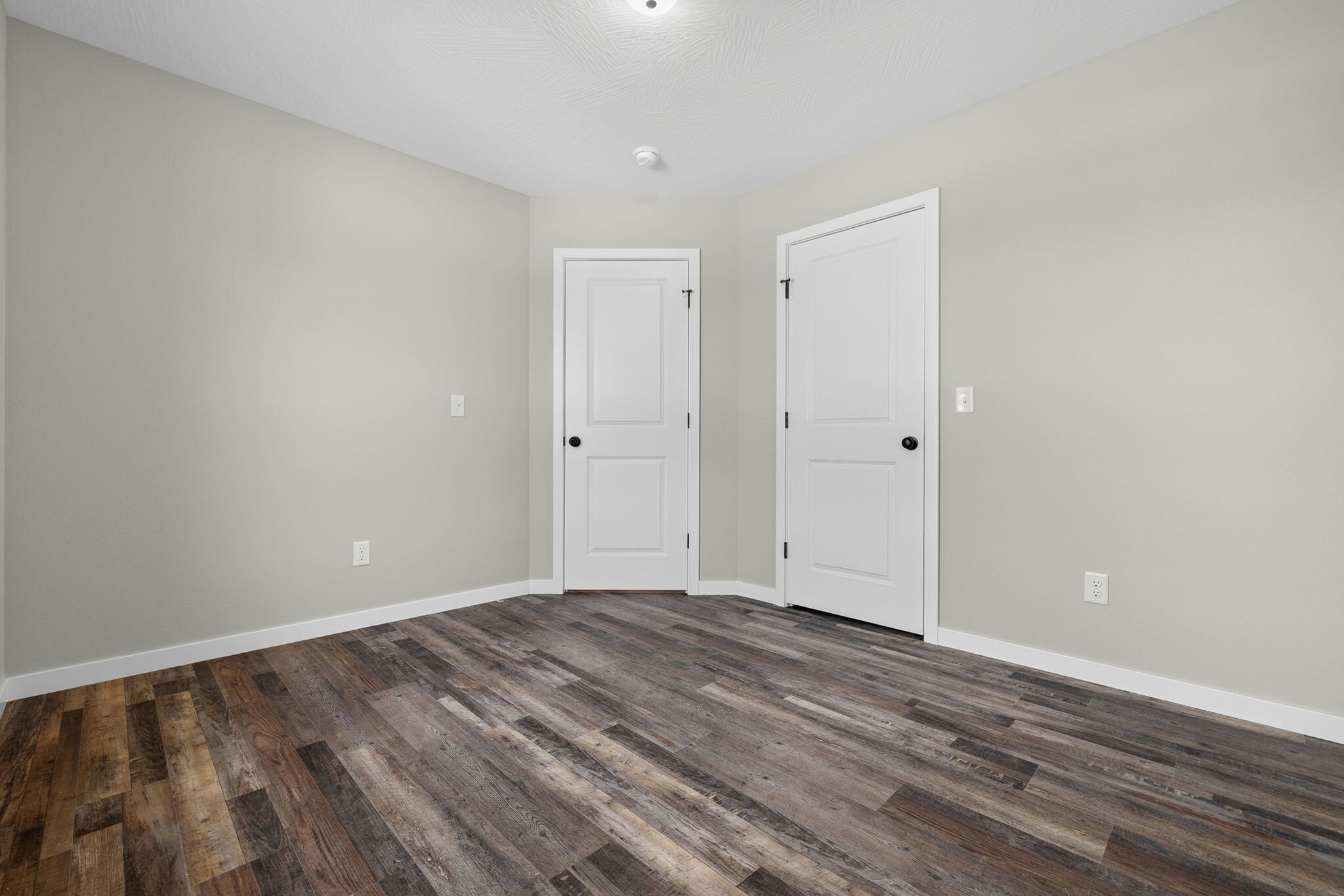 421 Beavertail Road Property Photo 19