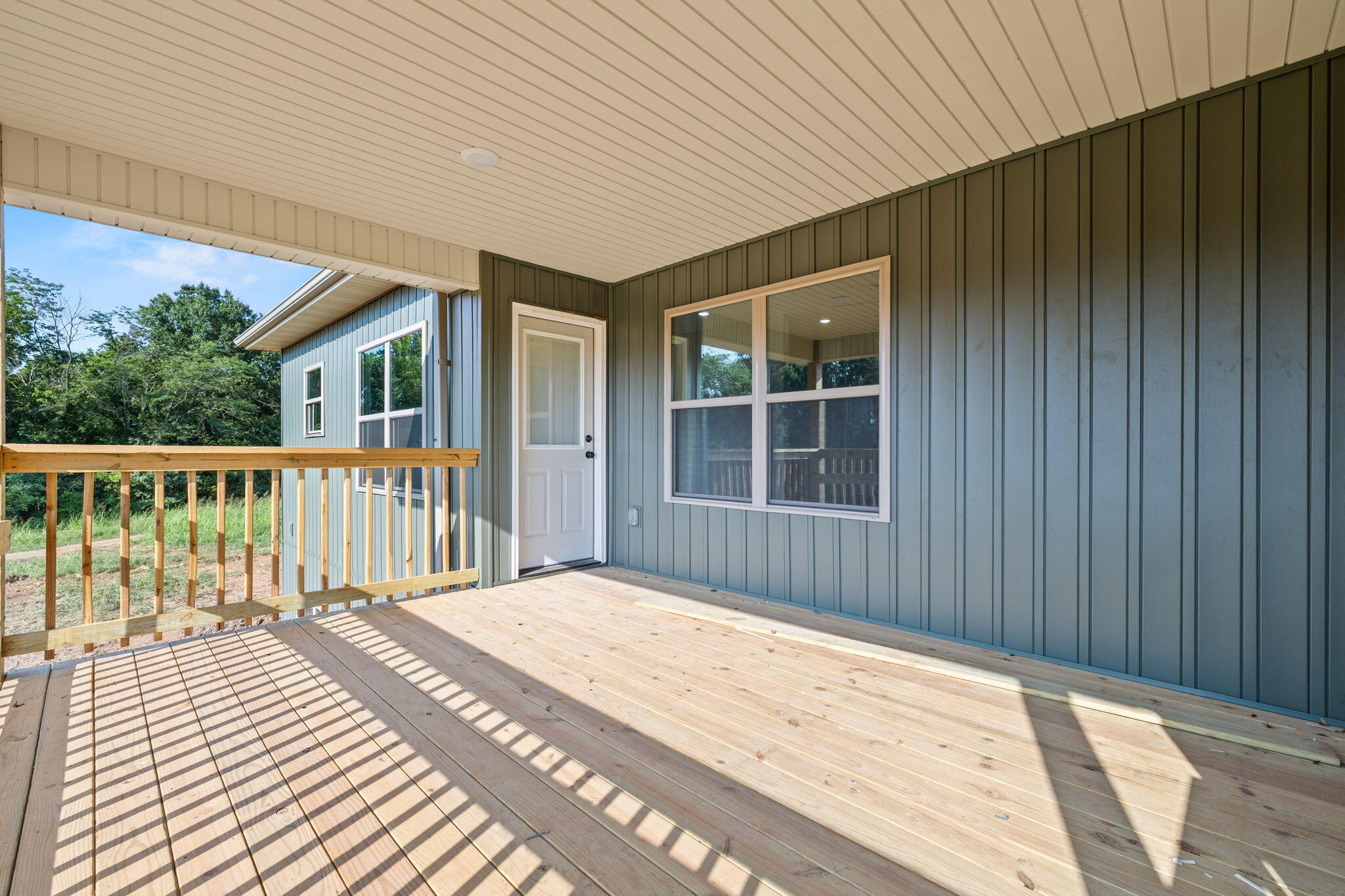421 Beavertail Road Property Photo 27