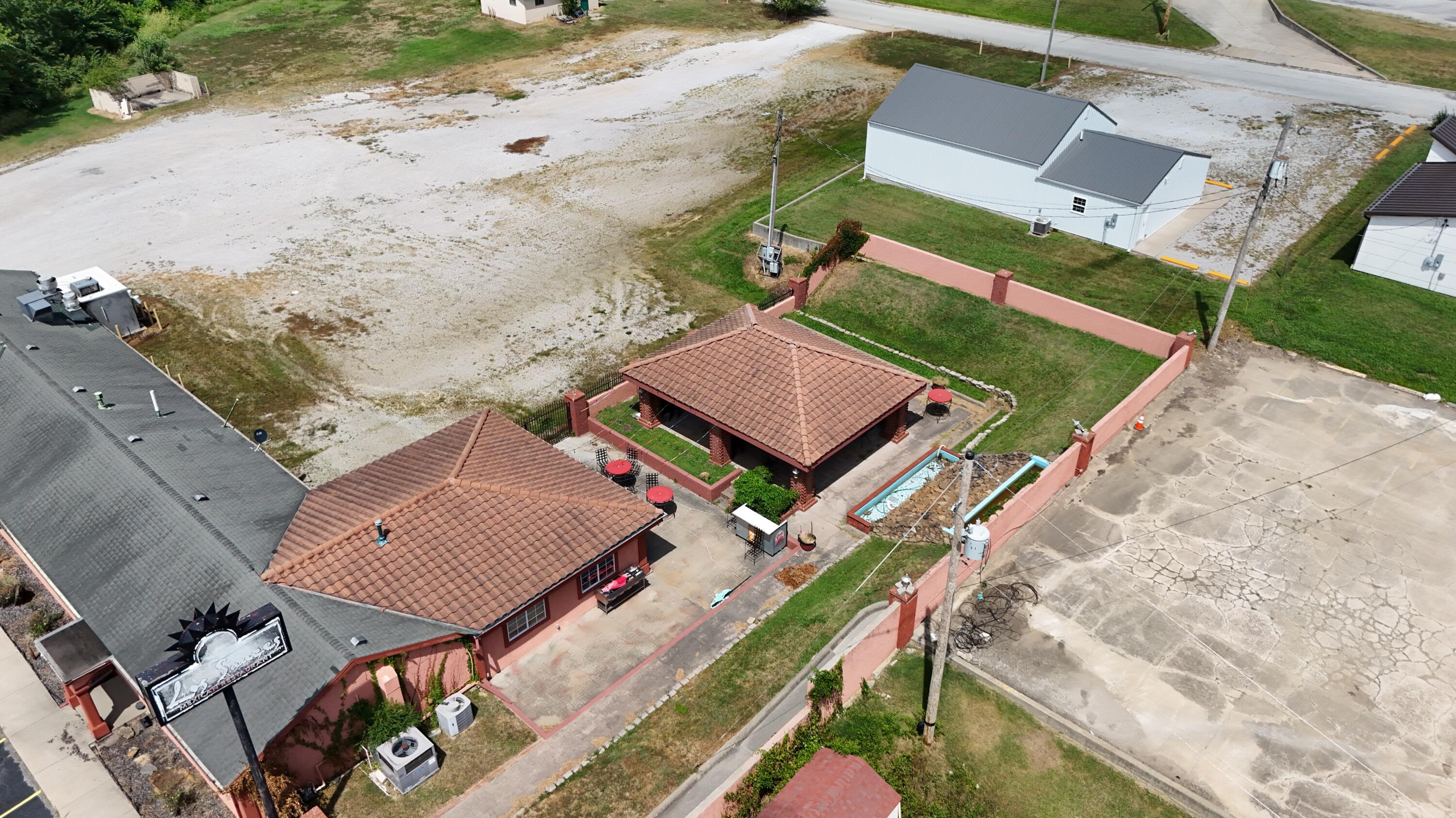 117 North Centennial Boulevard Property Photo 6