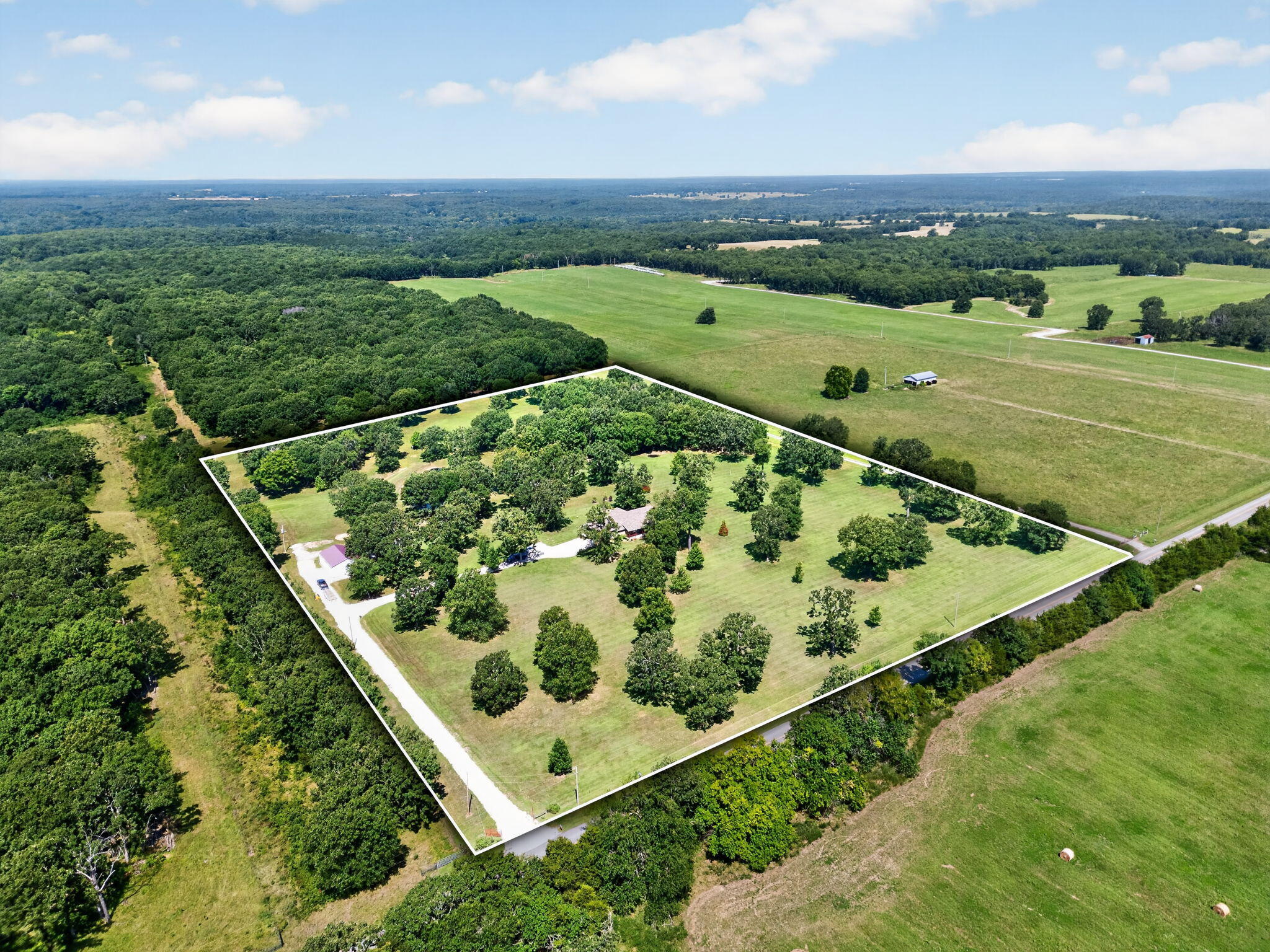 14674 State Hwy W Property Photo 6