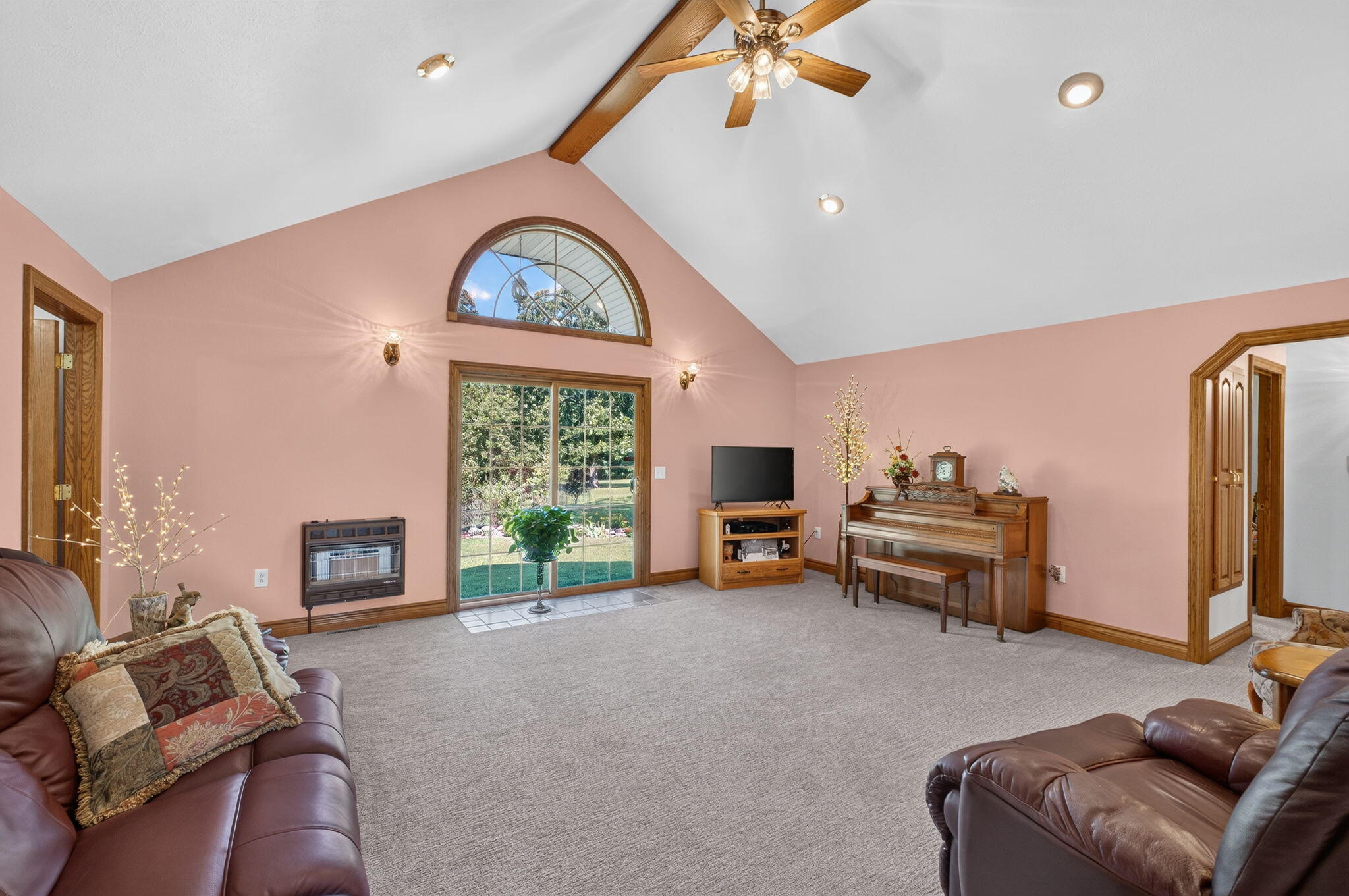 14674 State Hwy W Property Photo 9