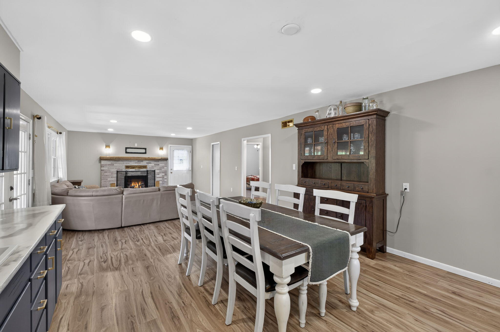 26418 Fisher Cove Lane Property Photo 11