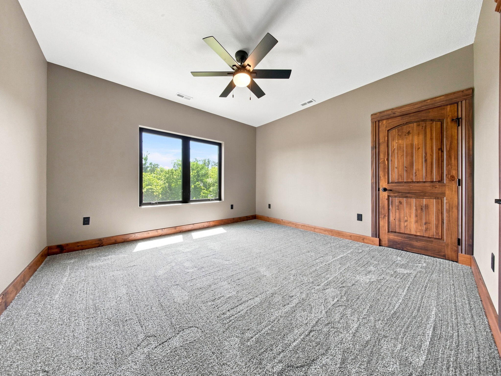 8199 West Farm Road 106 Property Photo 53