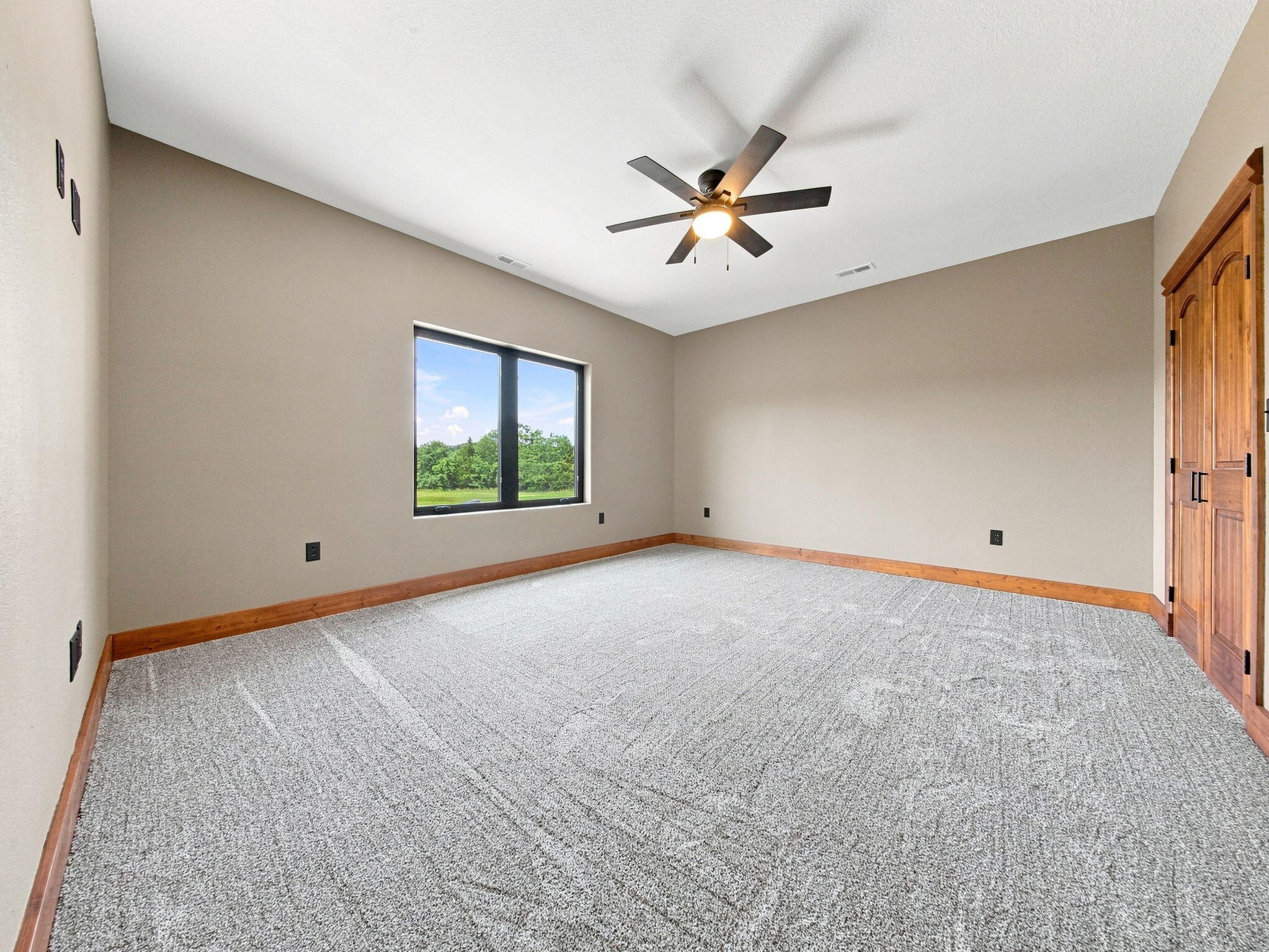 8199 West Farm Road 106 Property Photo 56