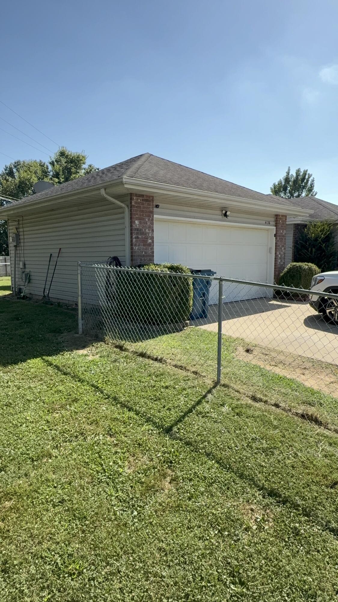 4136 Somerset Drive Property Photo 4