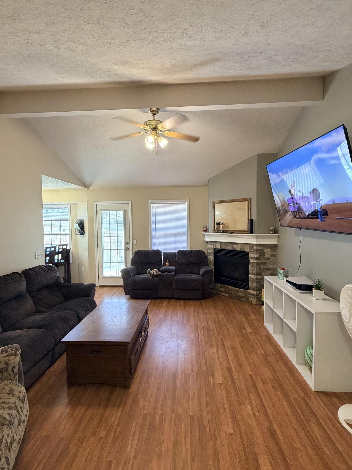 4136 Somerset Drive Property Photo 5