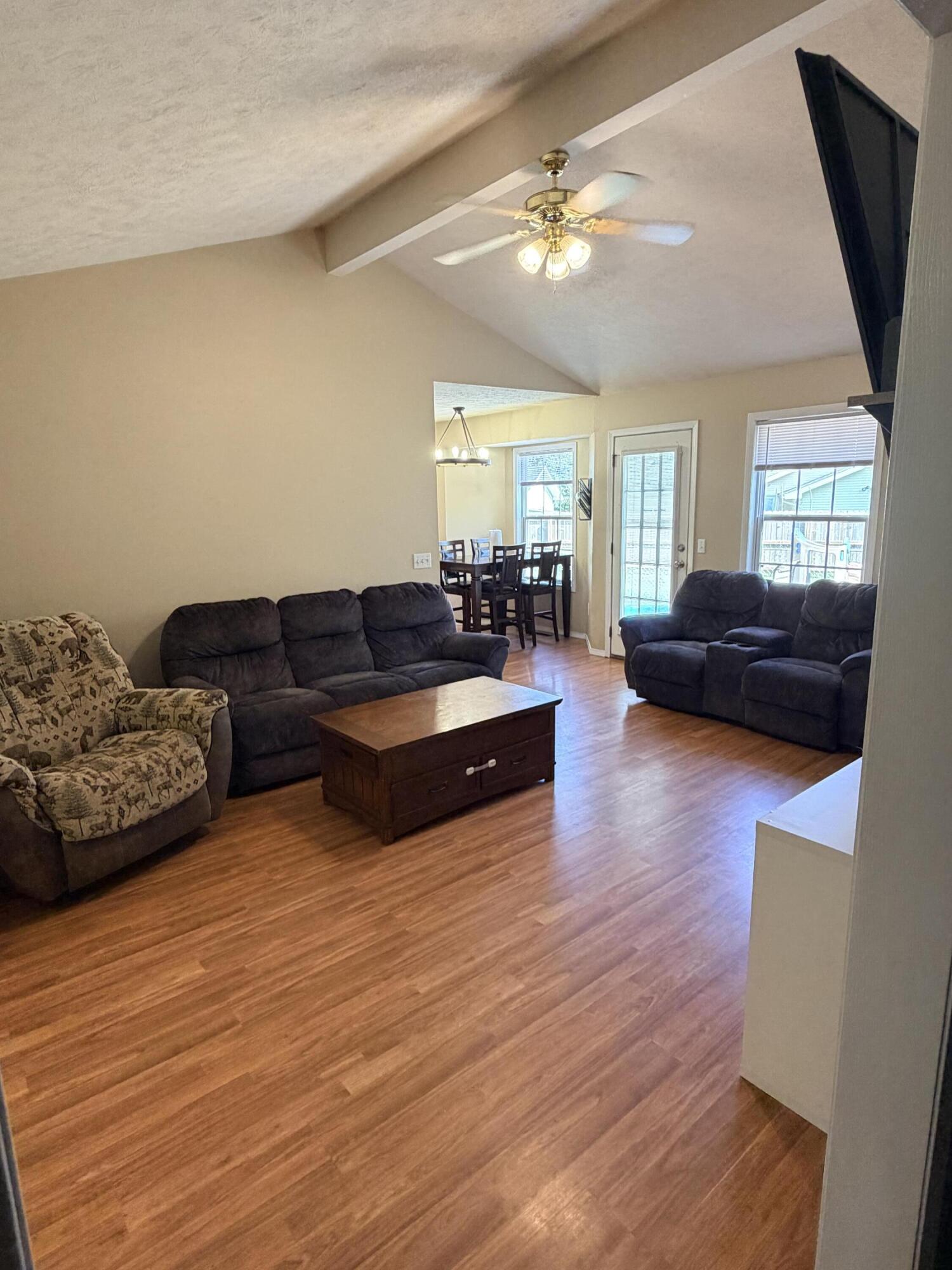 4136 Somerset Drive Property Photo 7