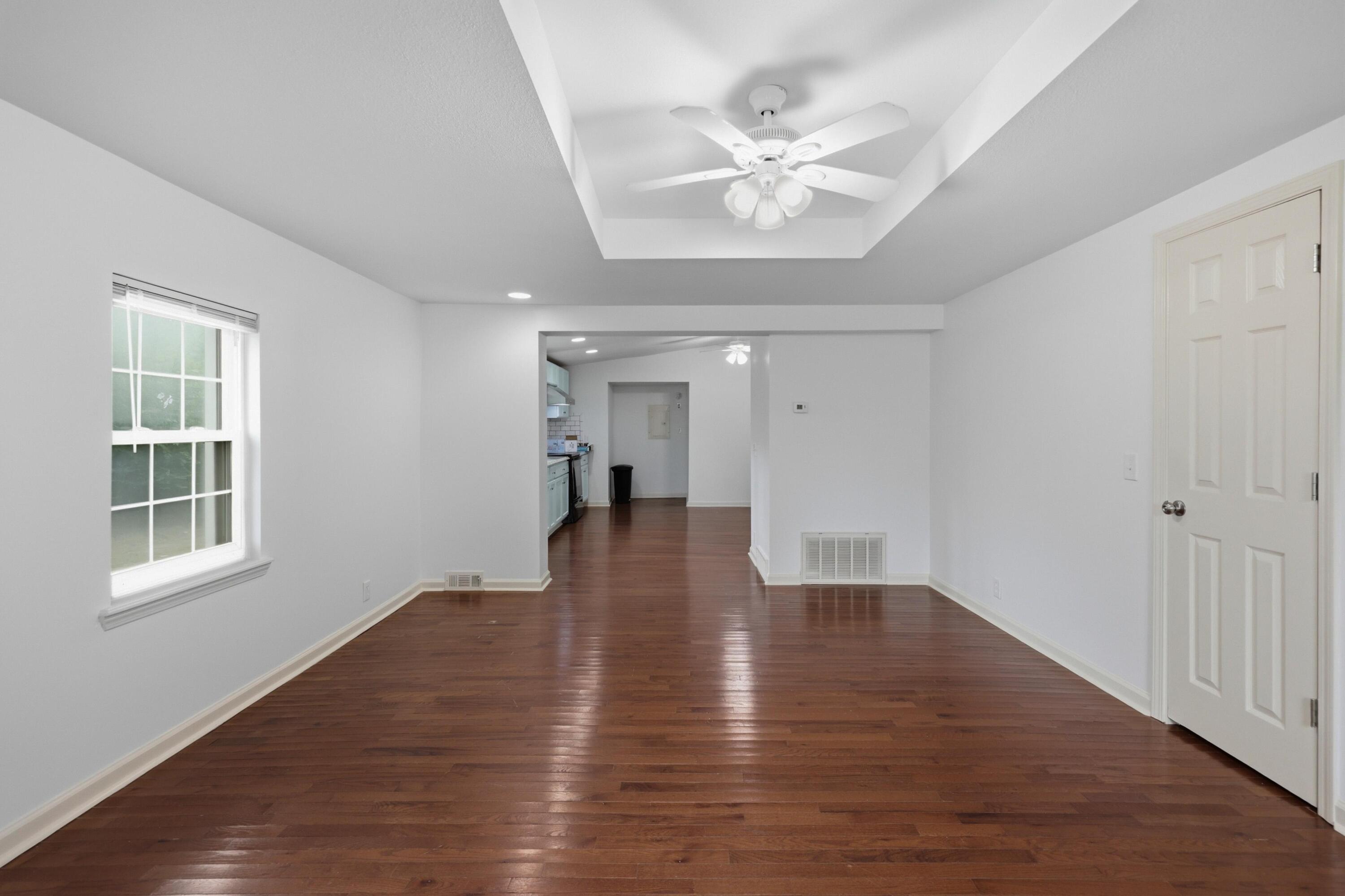 915 Jefferson Avenue Property Photo 6
