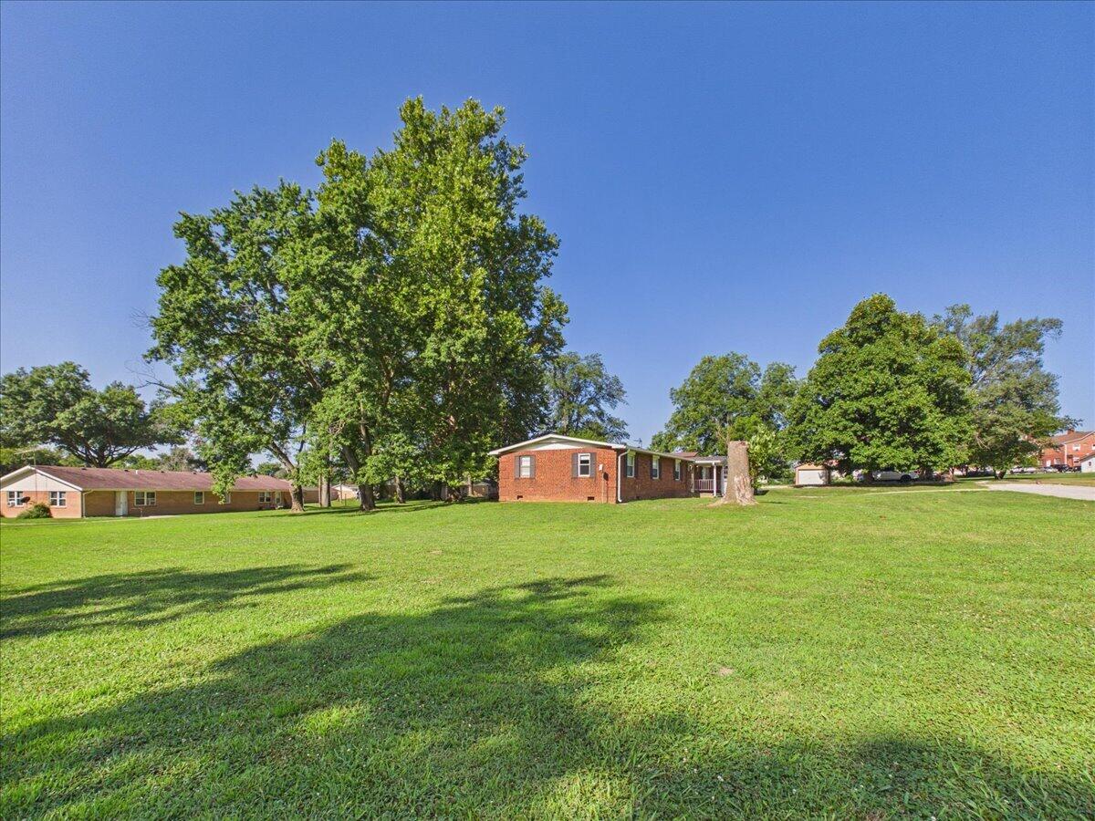 408 East Human Street Property Photo 6
