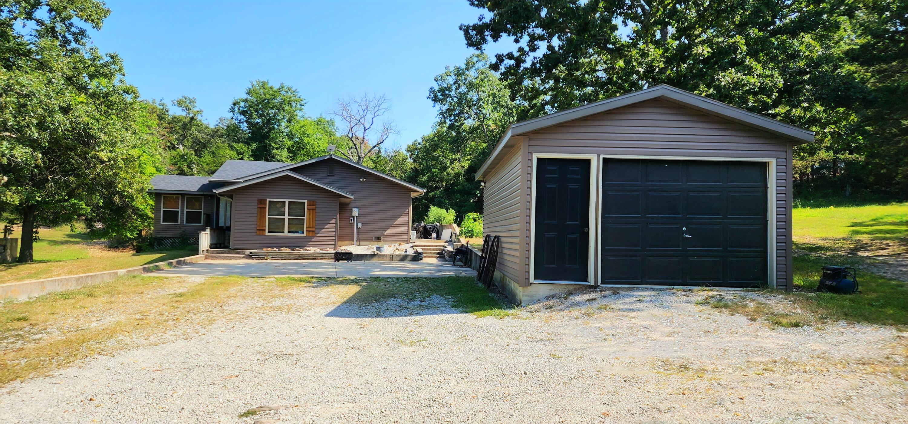 8814 County Road 400-a Property Photo 3