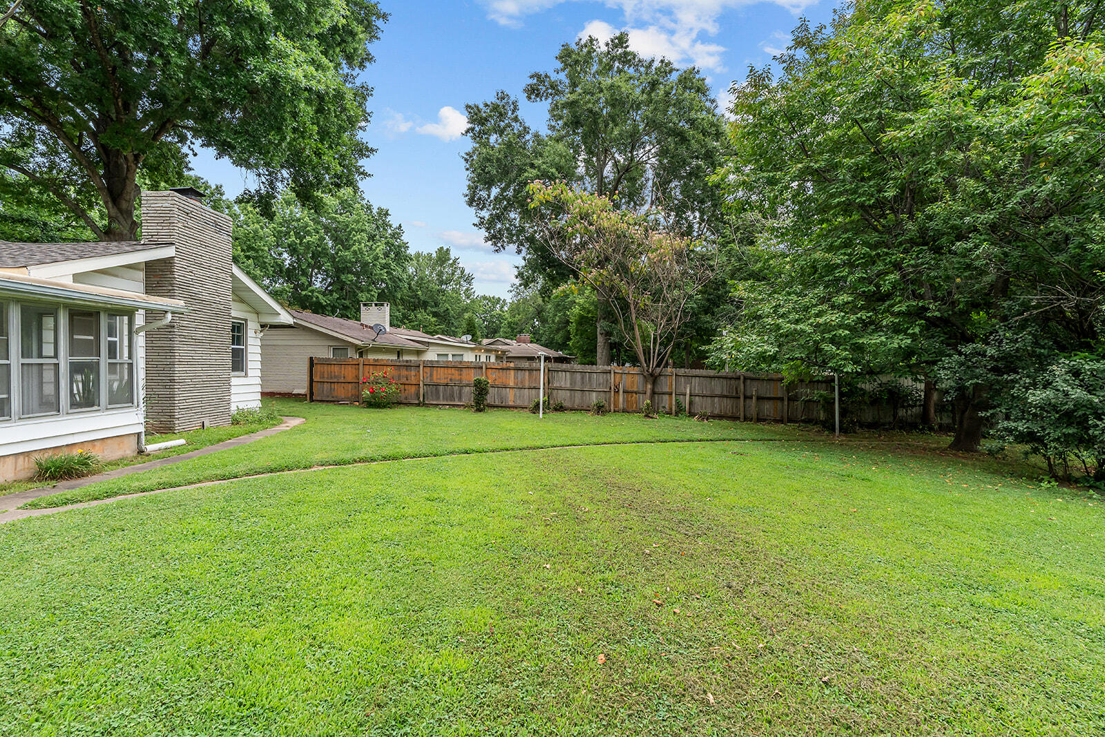2266 South Meadowview Avenue Property Photo 43