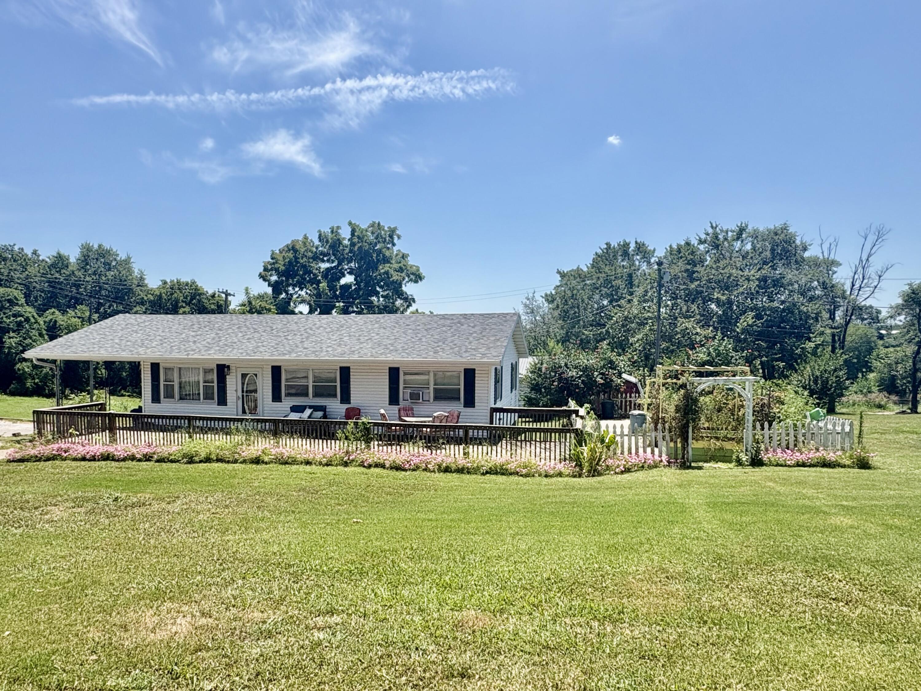 201 Wynes Circle Property Photo 1