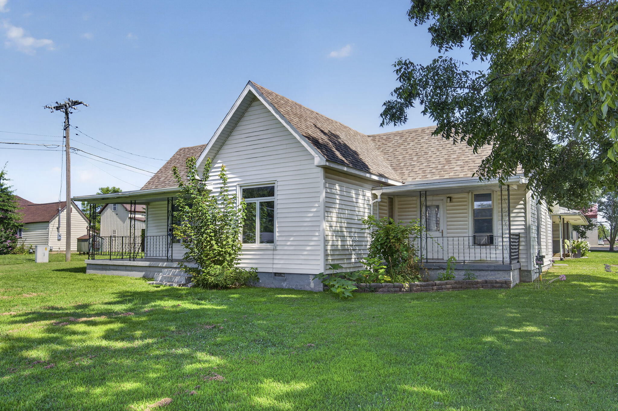 117 East Summit Avenue Property Photo 3