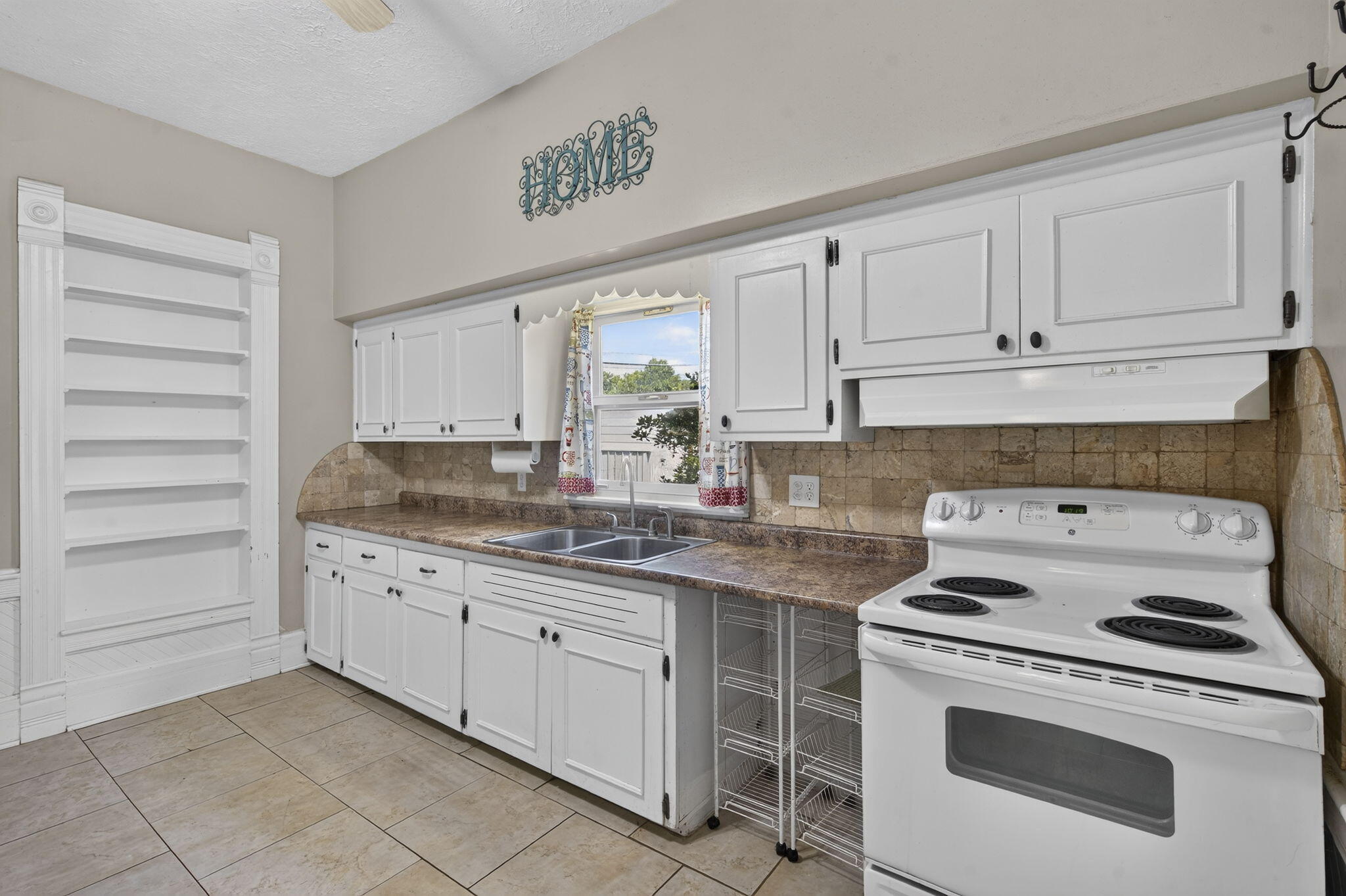 117 East Summit Avenue Property Photo 13