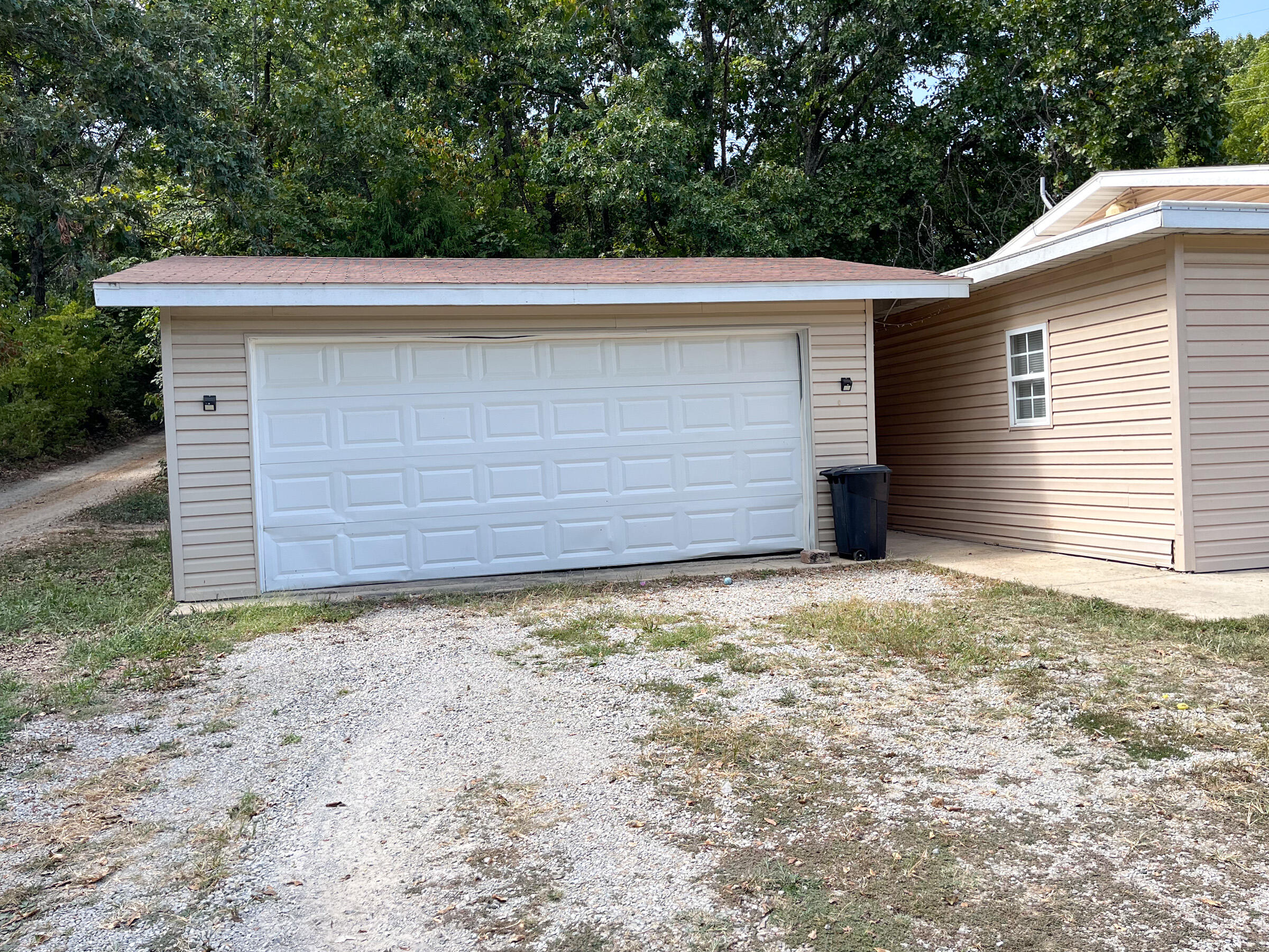 4848-4849 Private Road 6640 Property Photo 4