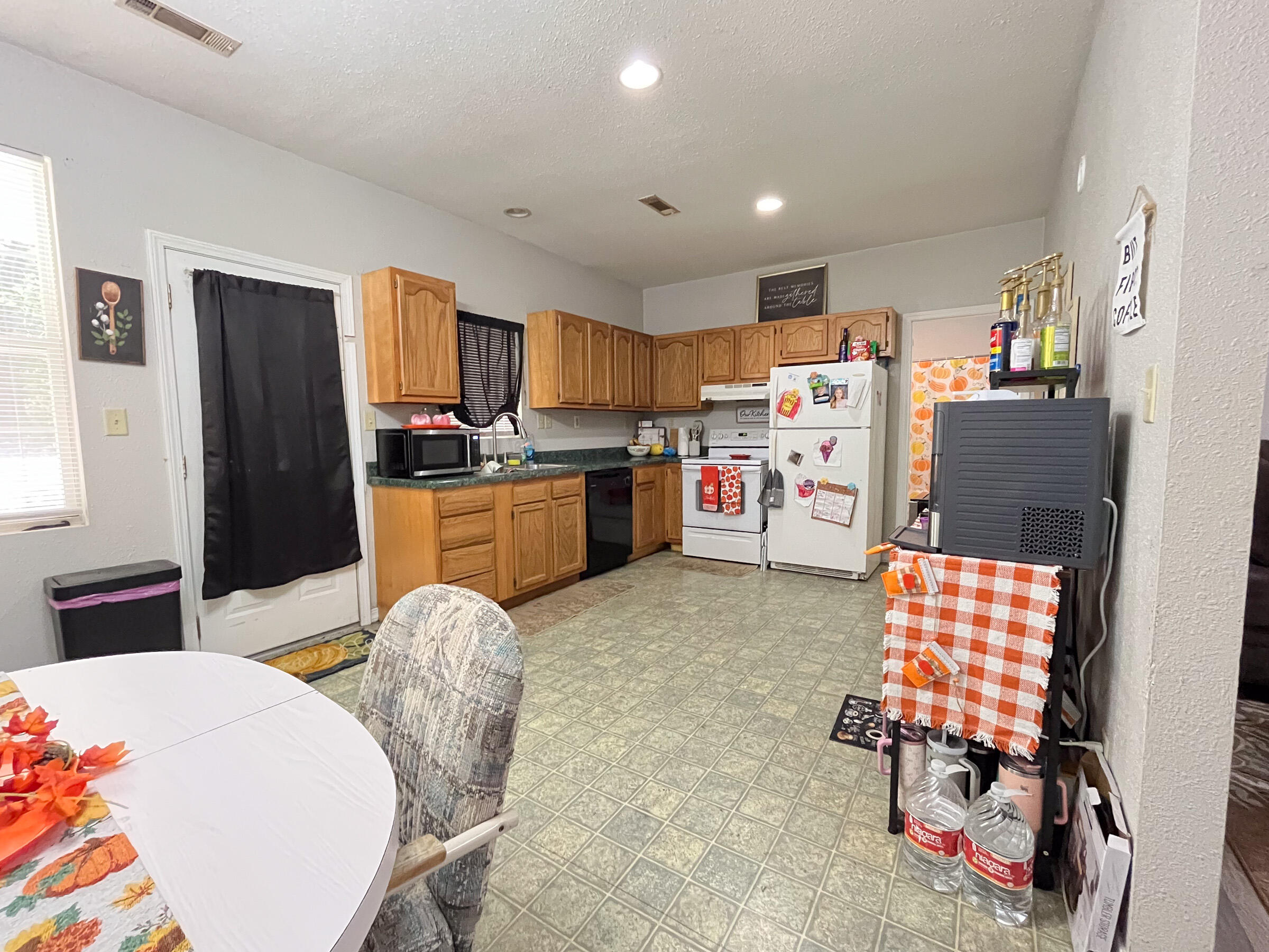4848-4849 Private Road 6640 Property Photo 9
