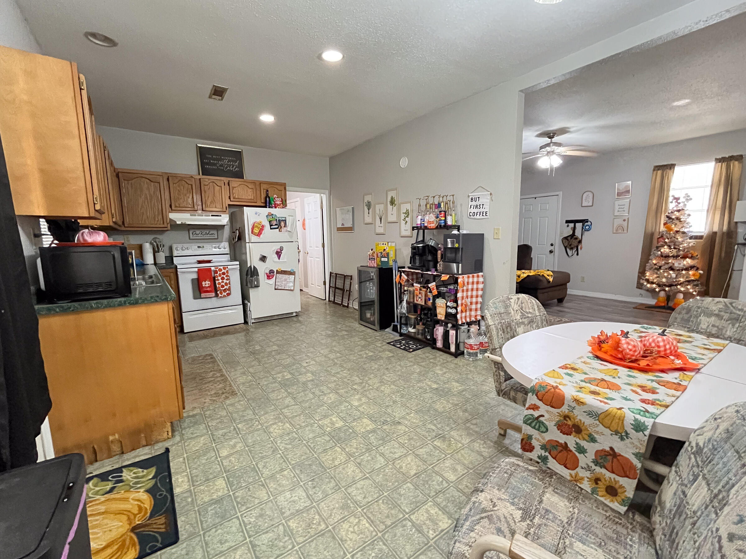 4848-4849 Private Road 6640 Property Photo 10