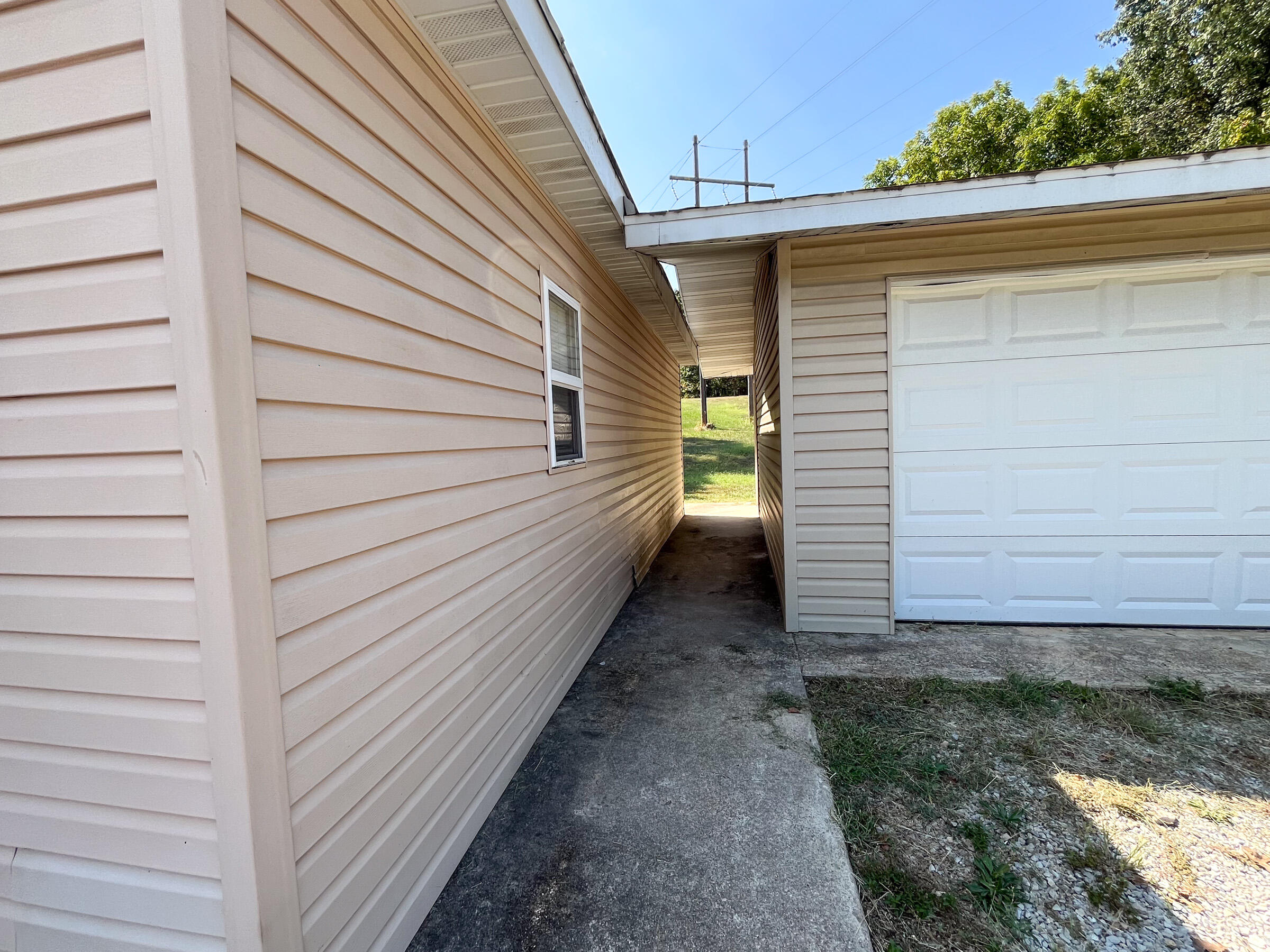 4848-4849 Private Road 6640 Property Photo 20