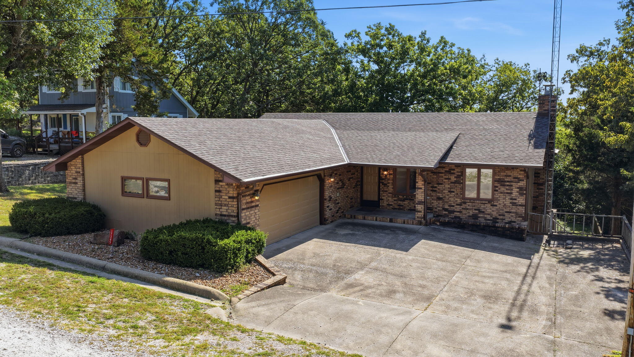 17345 Birch Road Property Photo 1