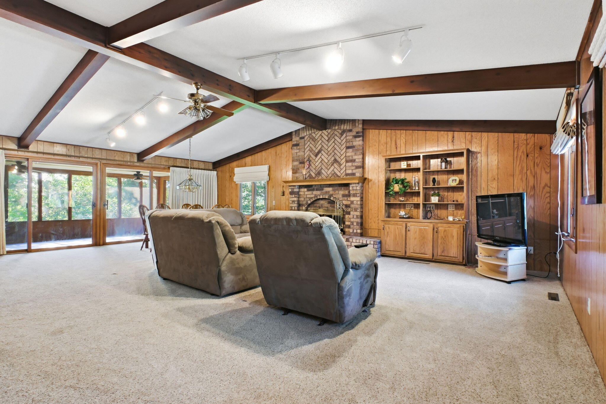 17345 Birch Road Property Photo 6