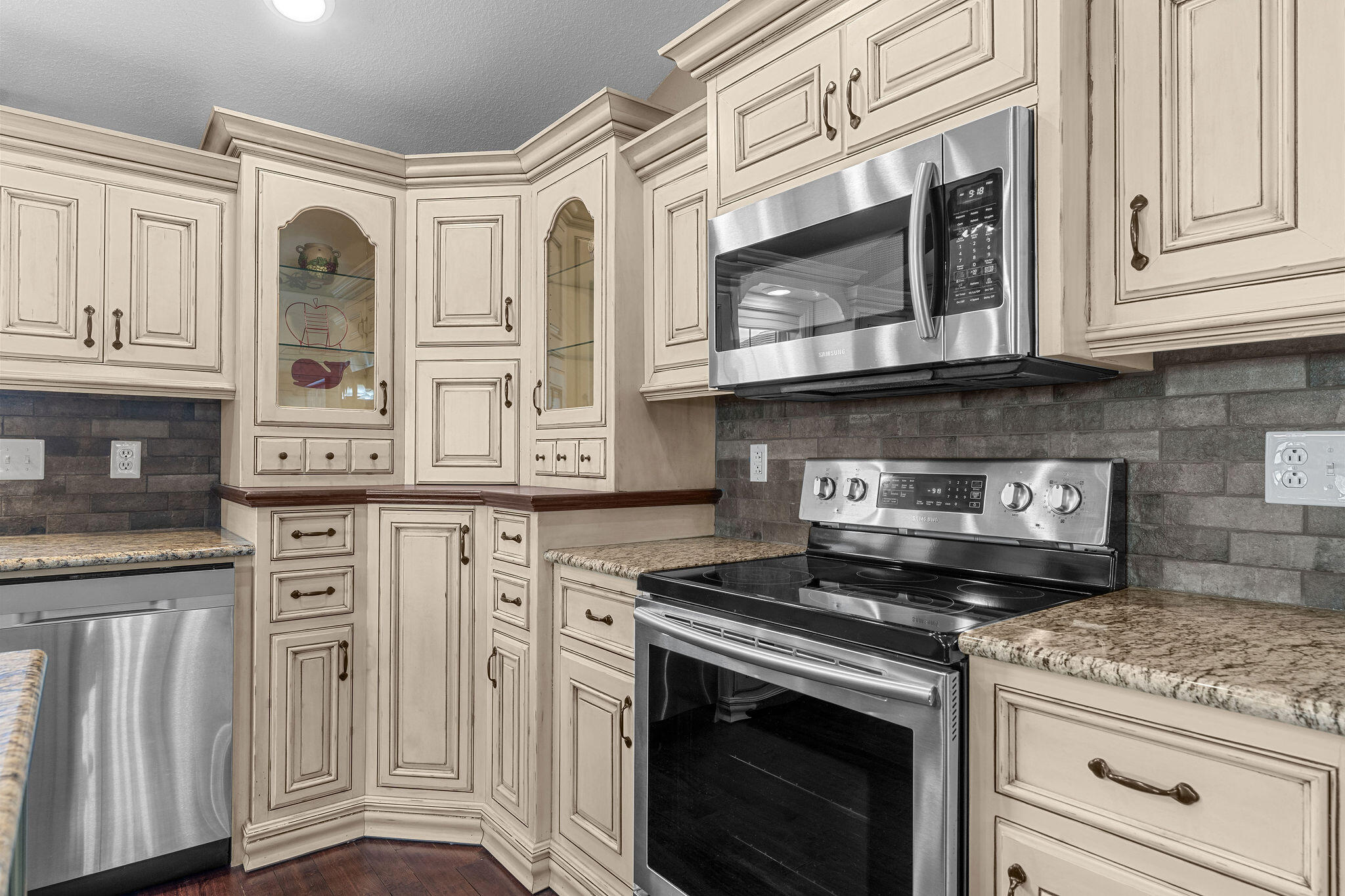 32 Arrowood Lane Property Photo 13