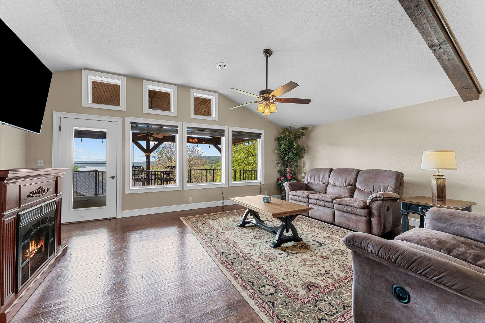 32 Arrowood Lane Property Photo 15