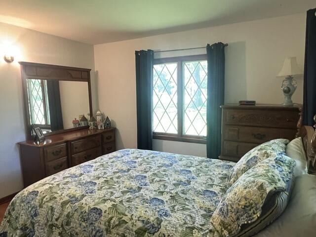 607 East Summit Street Property Photo 6