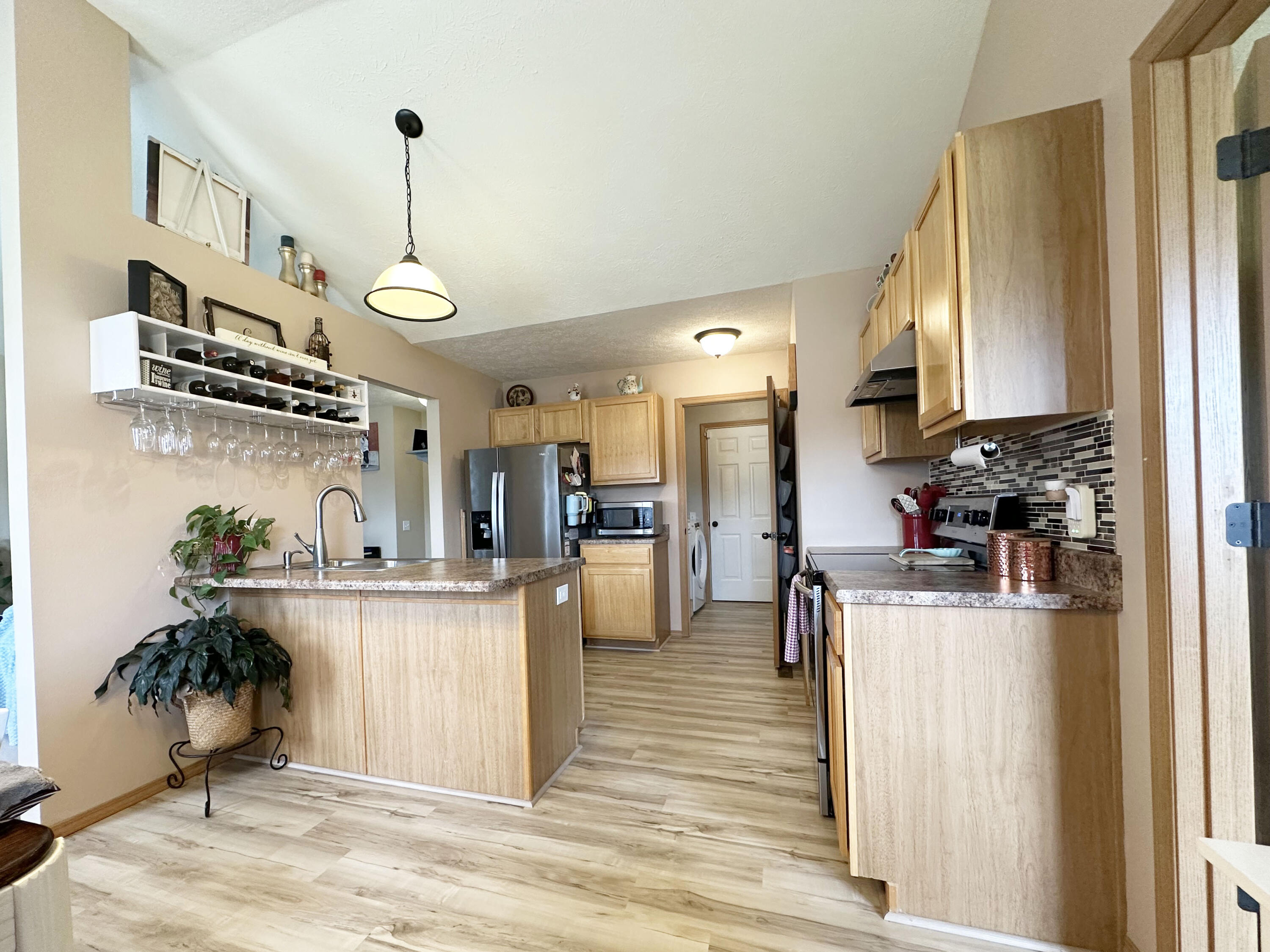 255 Maplewood Drive Property Photo 8