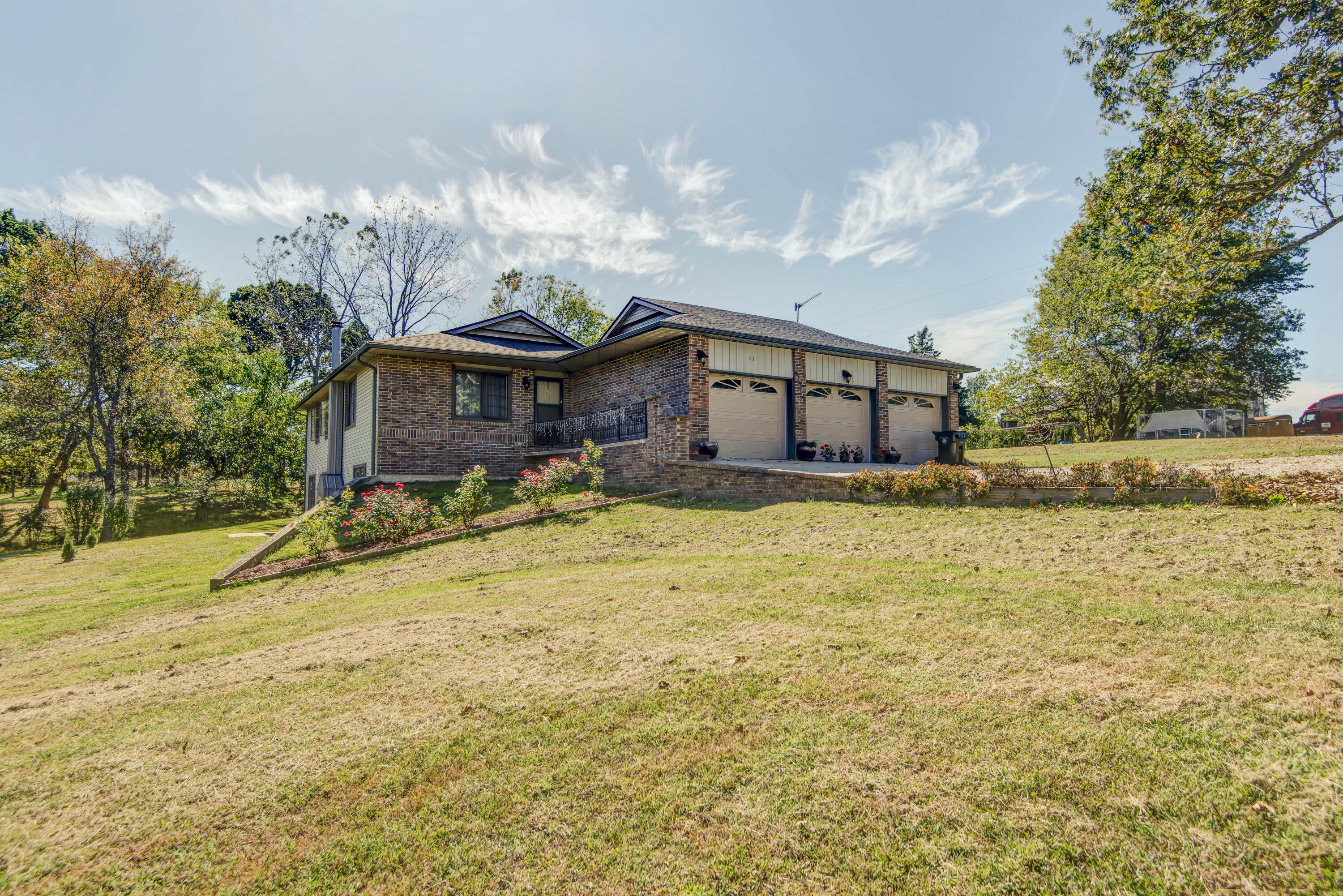 93 Meadow Hill Lane Property Photo 4