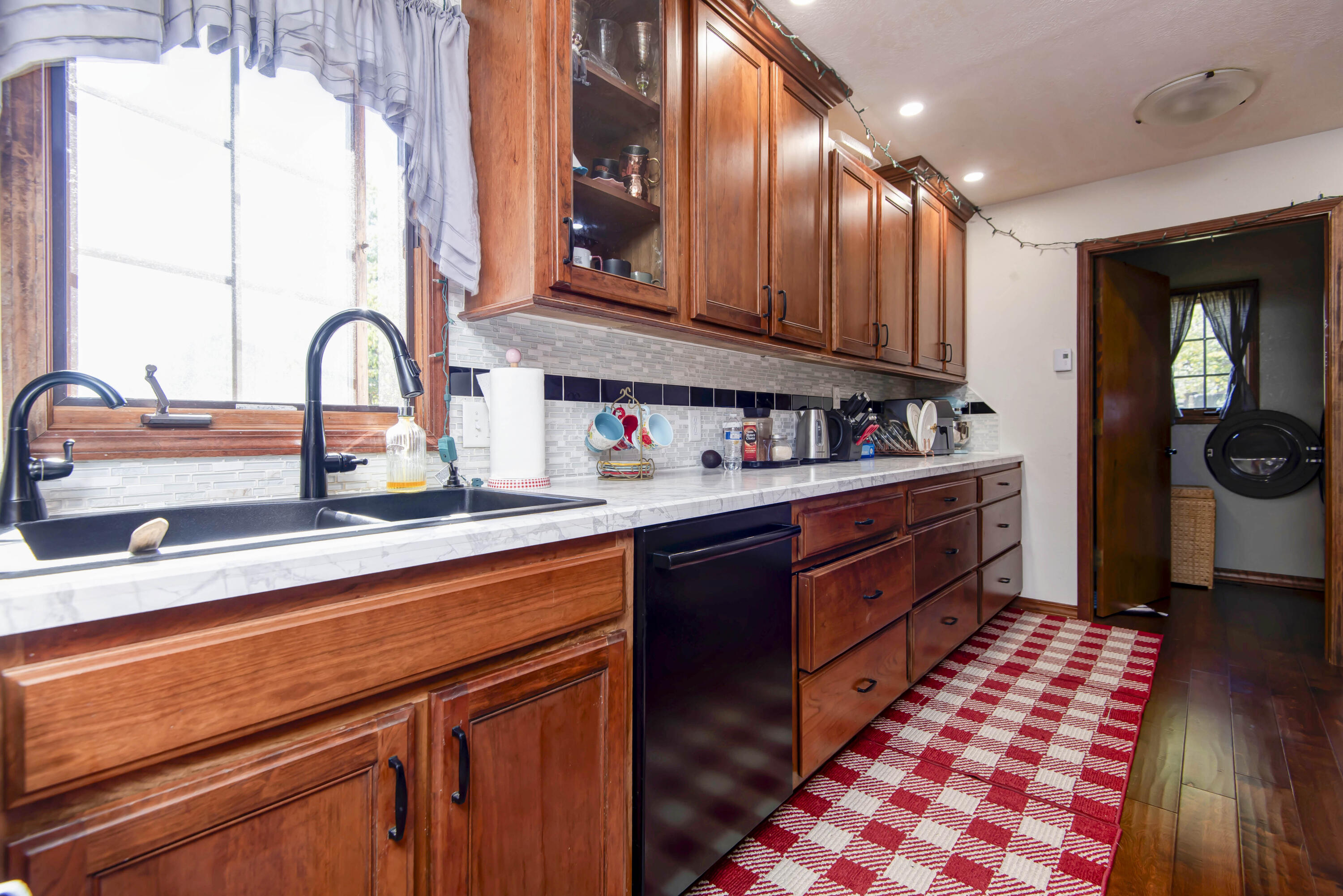 93 Meadow Hill Lane Property Photo 7