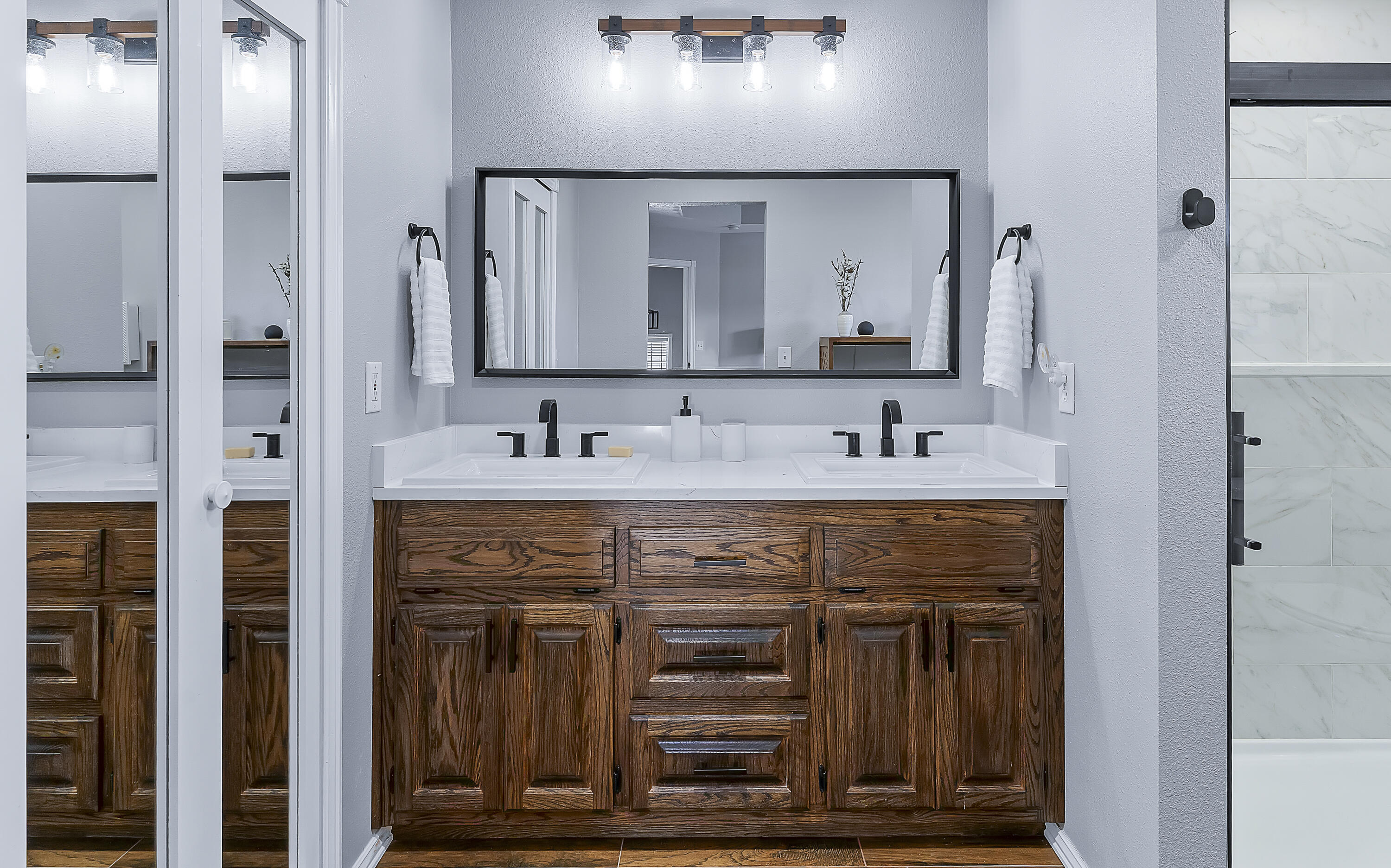 1104 West Tyson Court Property Photo 32