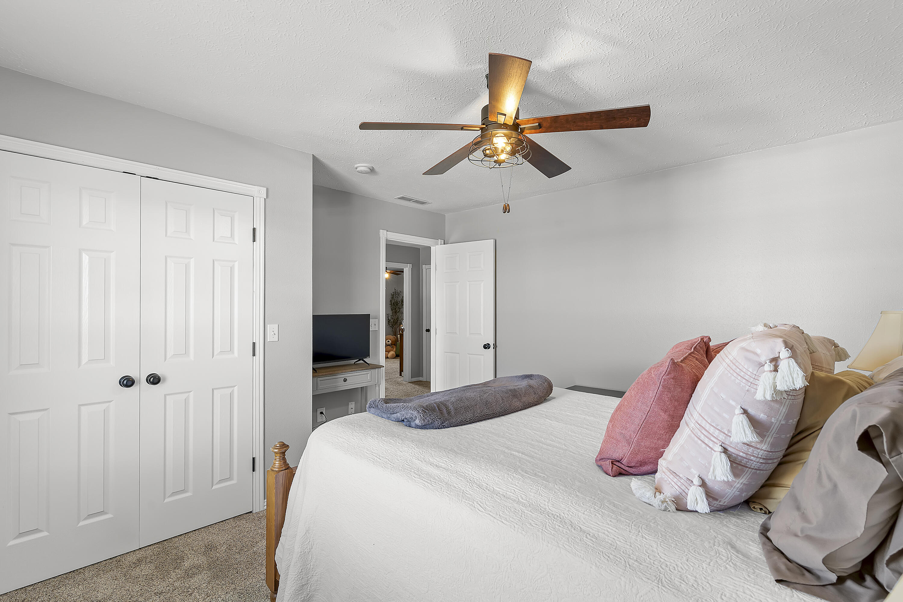 1104 West Tyson Court Property Photo 37