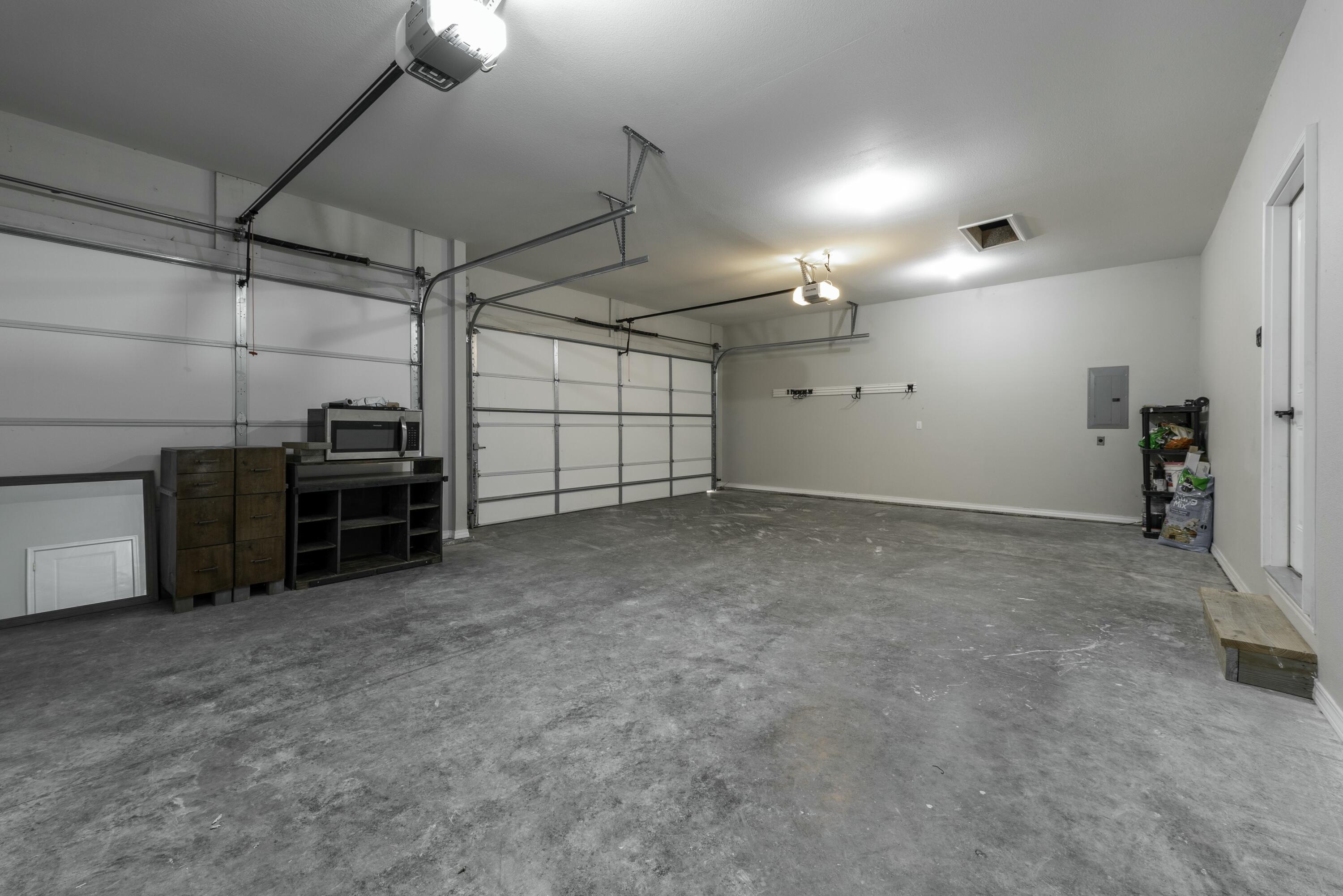 391 Highpoints Ridge Property Photo 40