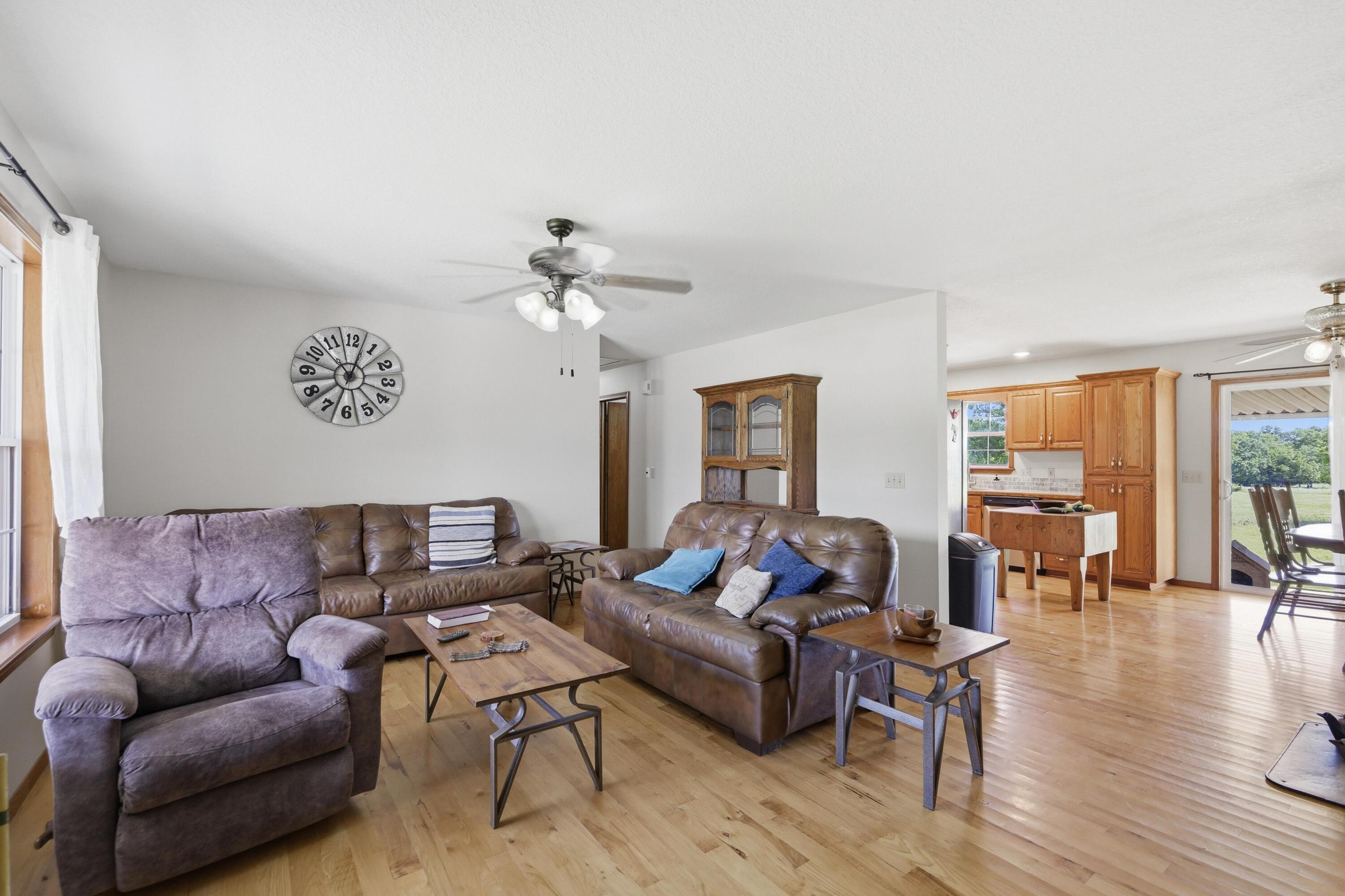 4601 Starling Road Property Photo 9