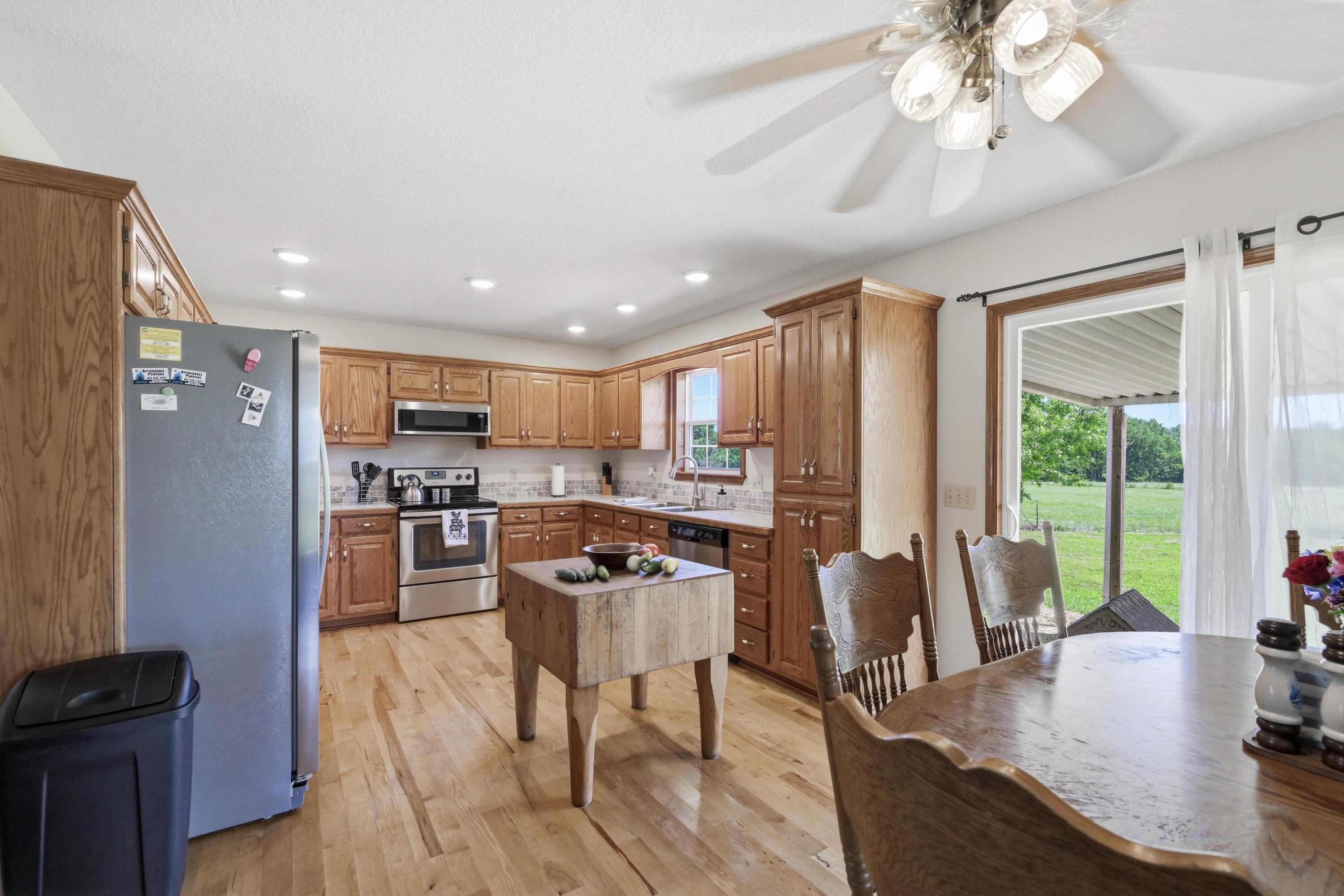 4601 Starling Road Property Photo 13