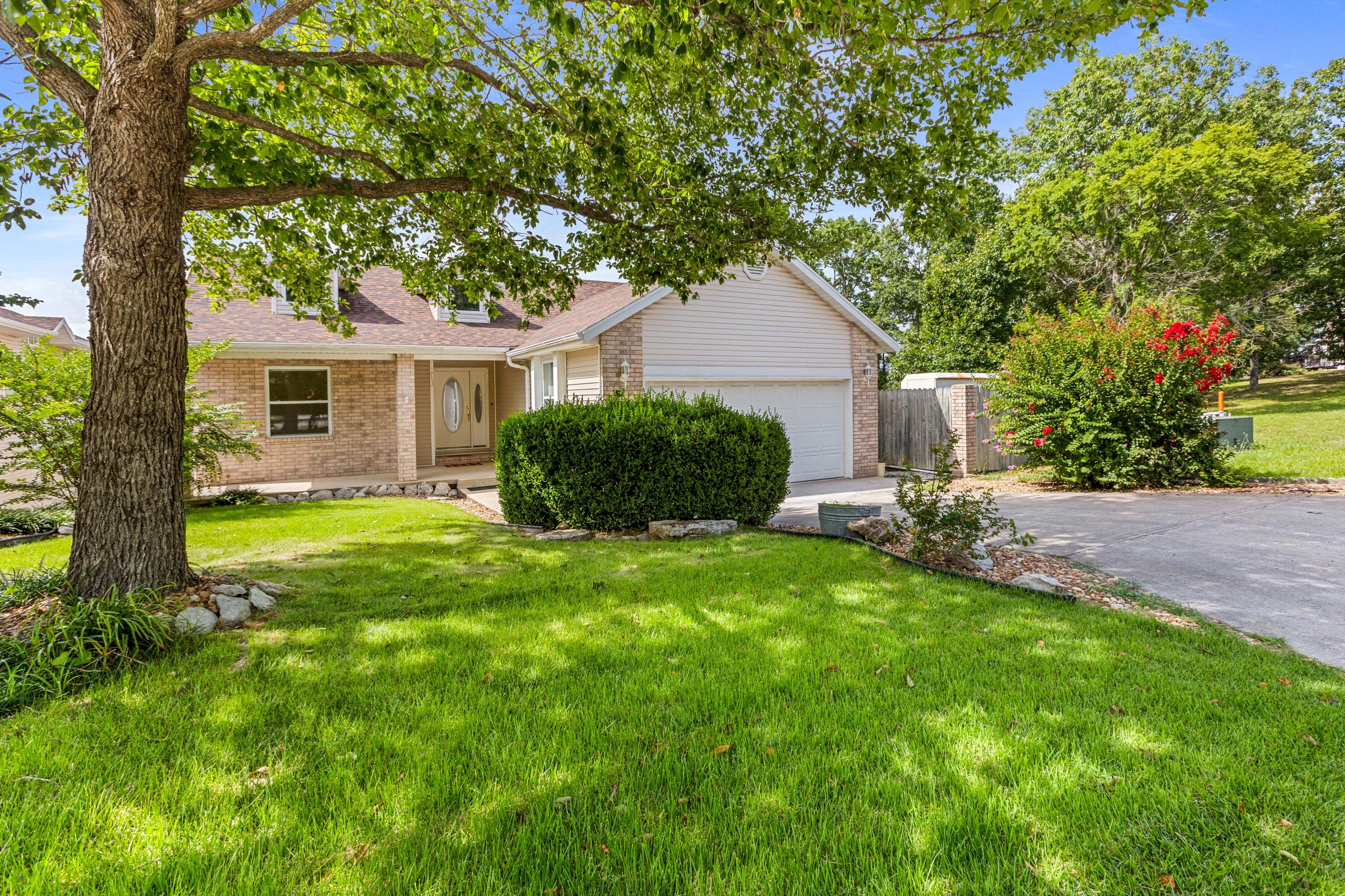 1663 Mule Barn Drive Property Photo 1