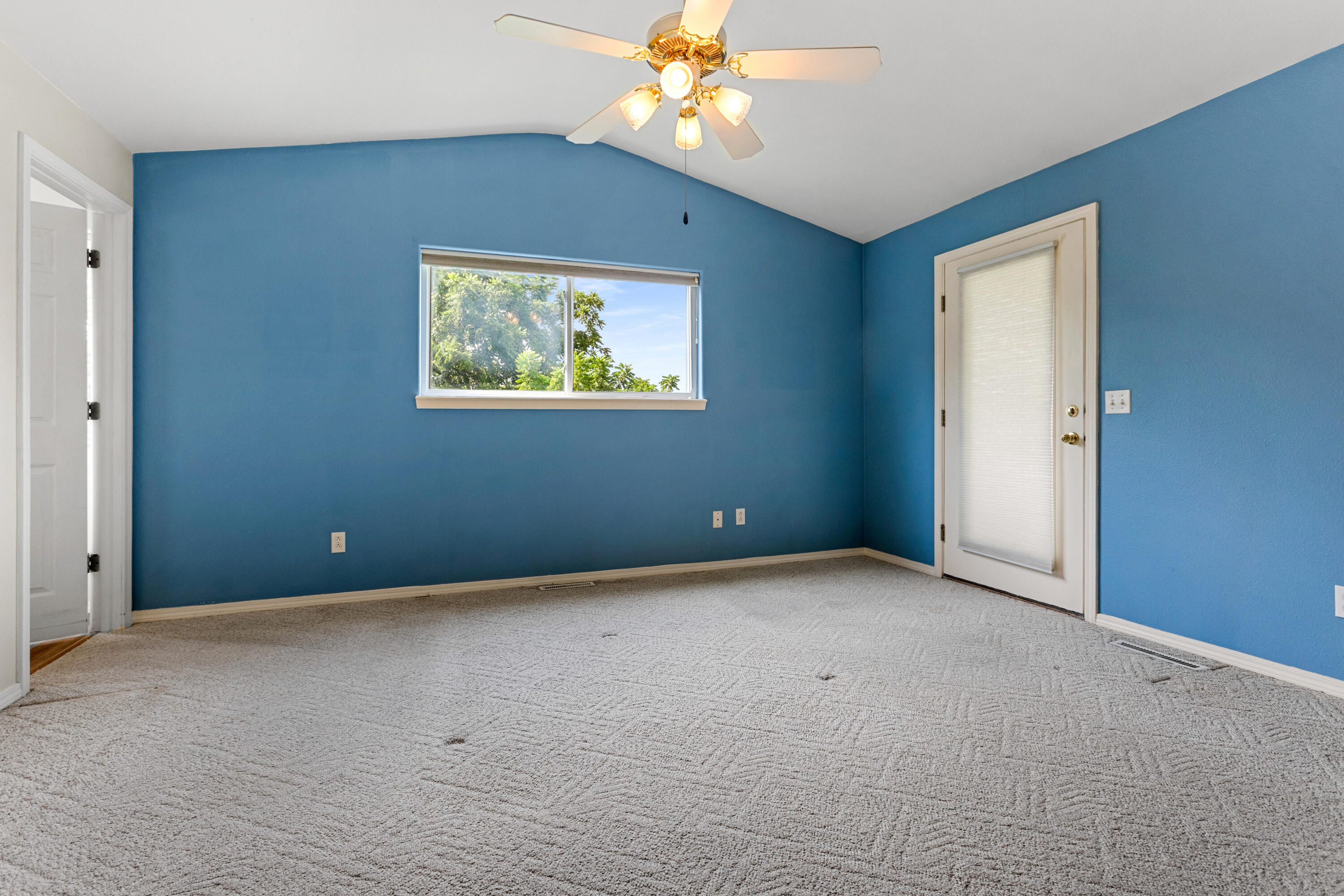 1663 Mule Barn Drive Property Photo 12