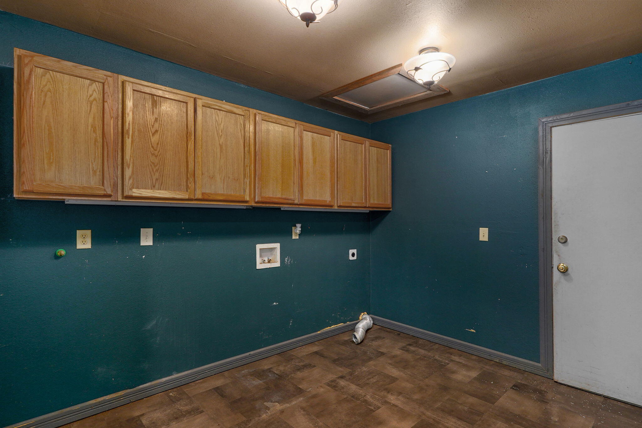 5940 Lawrence 1135 Property Photo 16