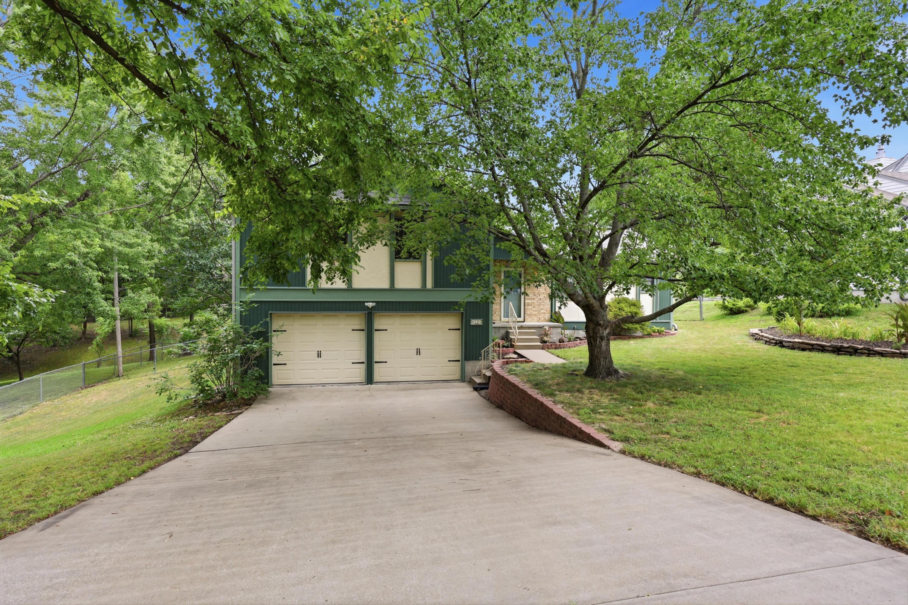 4321 South Sergeant Avenue