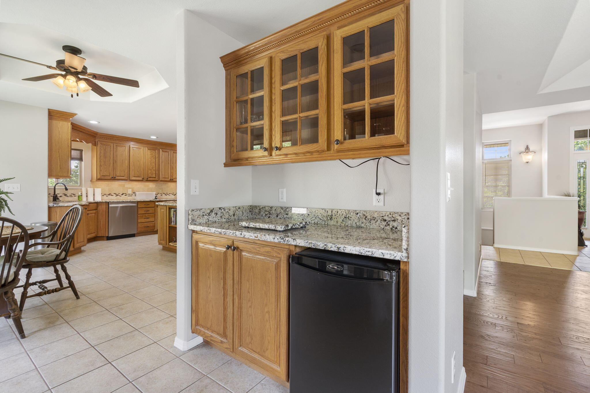 40 Overton Court Property Photo 7