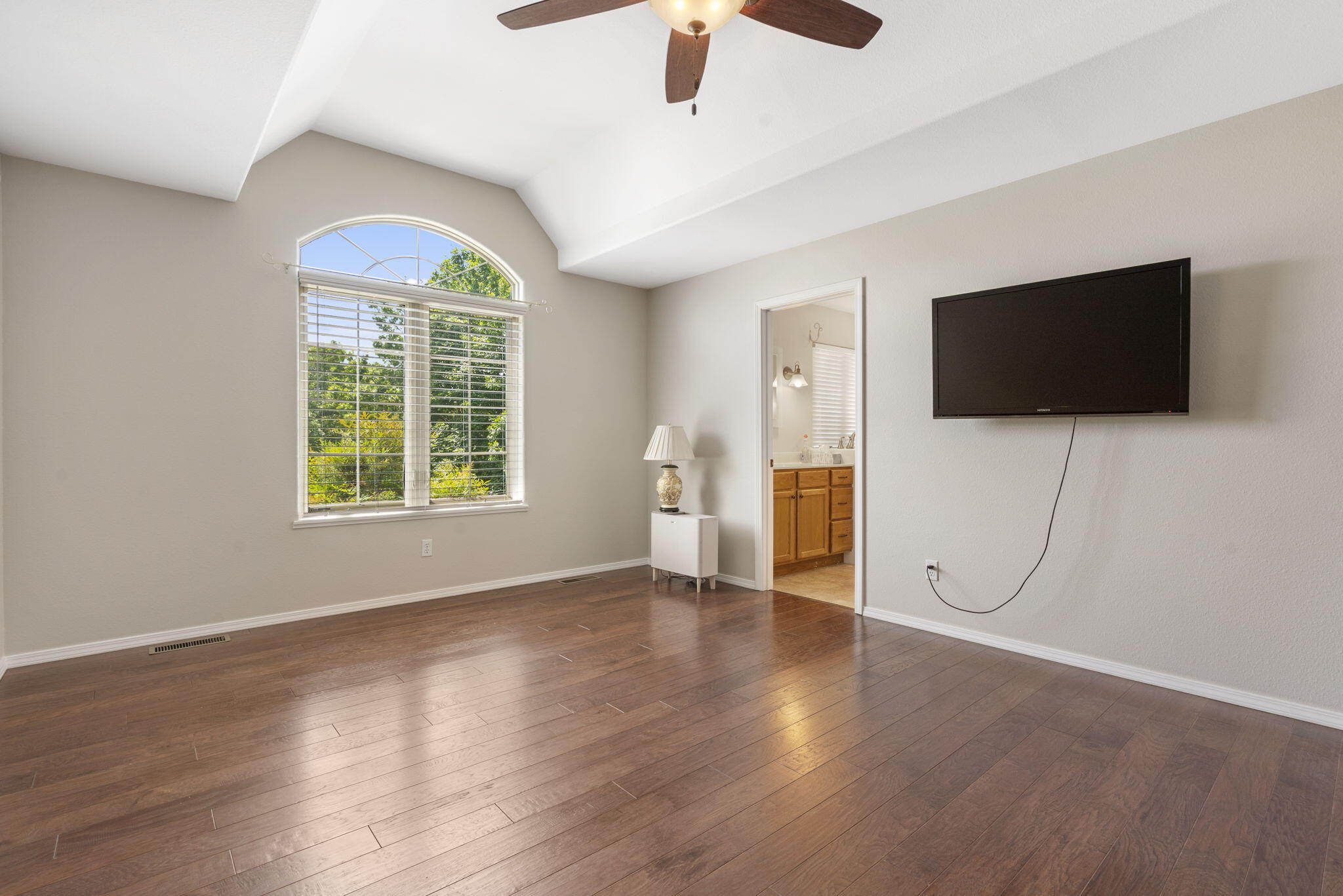 40 Overton Court Property Photo 12