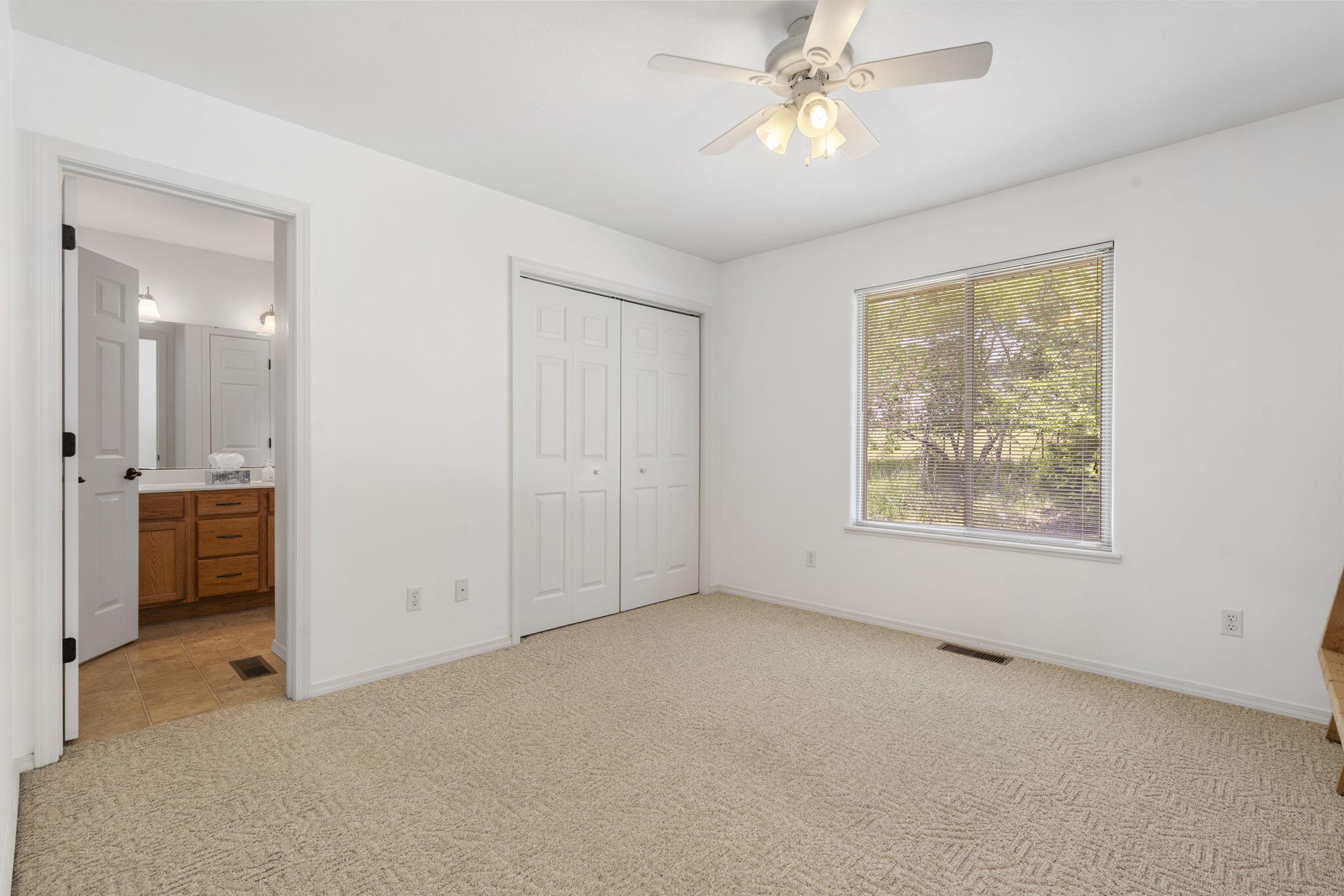 40 Overton Court Property Photo 15