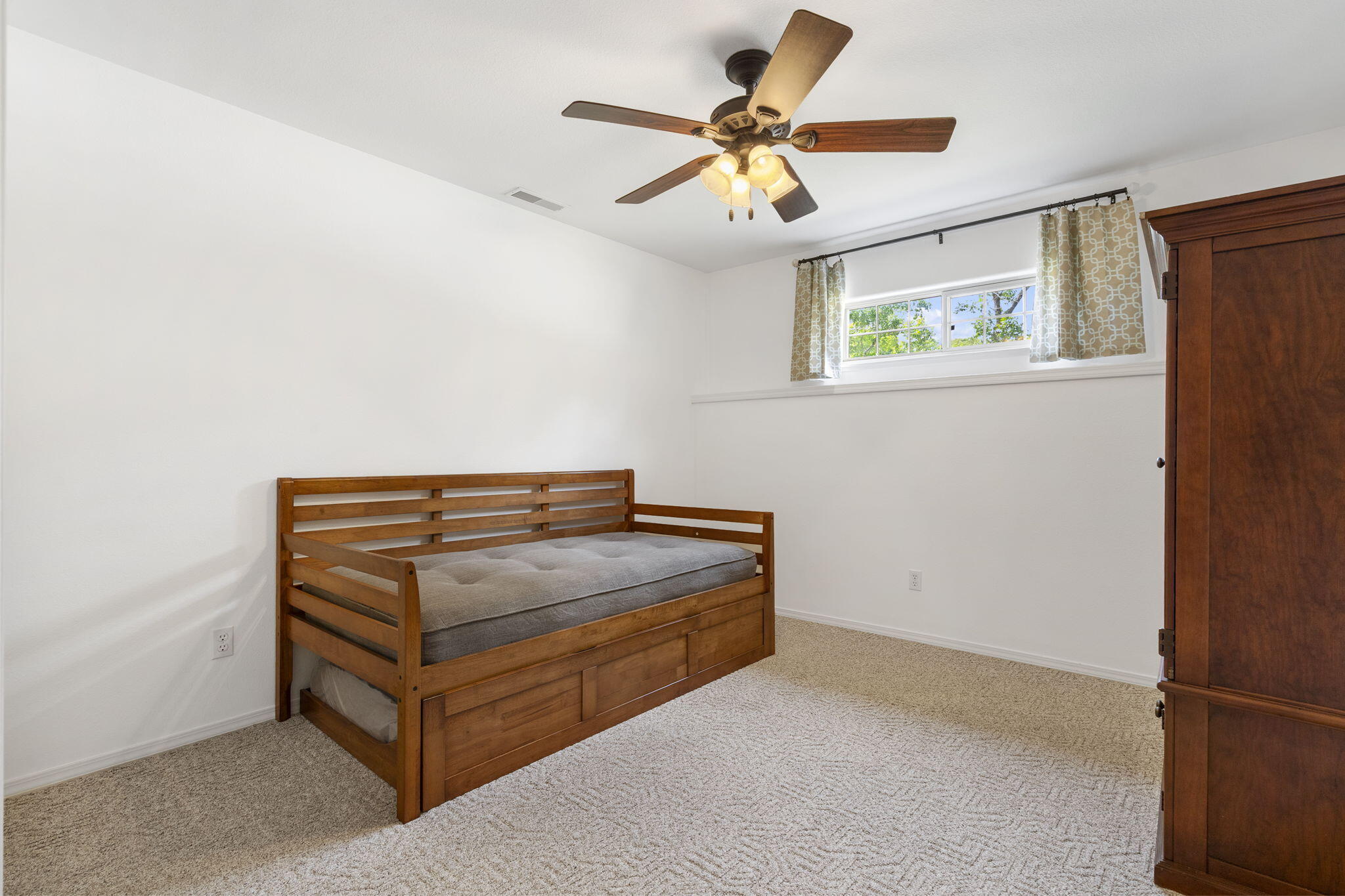 40 Overton Court Property Photo 19