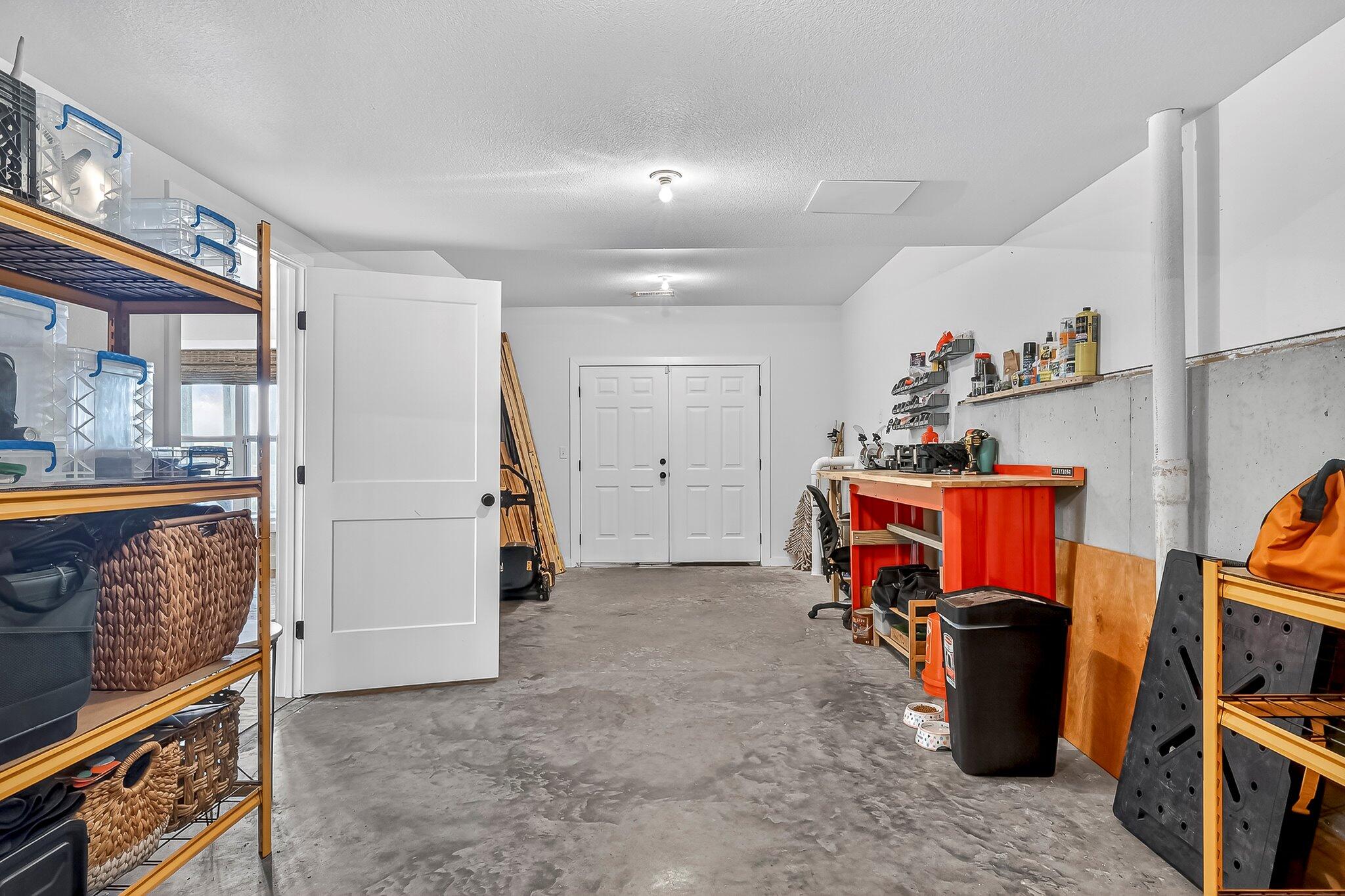 6039 South Kings Avenue Property Photo 42